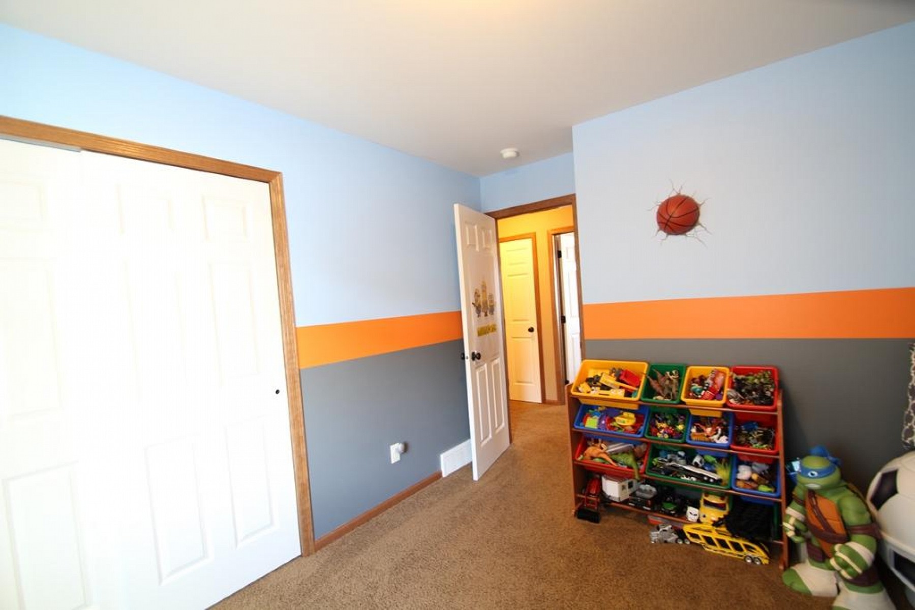 727 NAPA VALLEY Street, Brookings, SD 57006