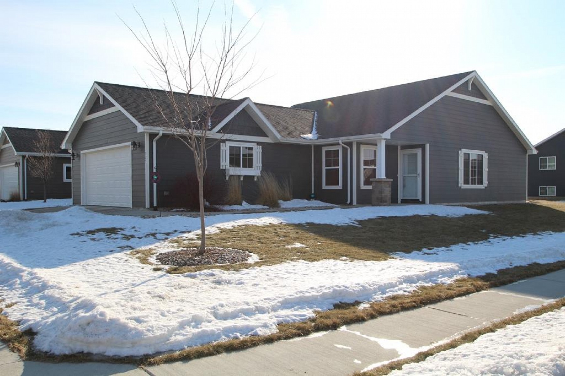 727 NAPA VALLEY Street, Brookings, SD 57006