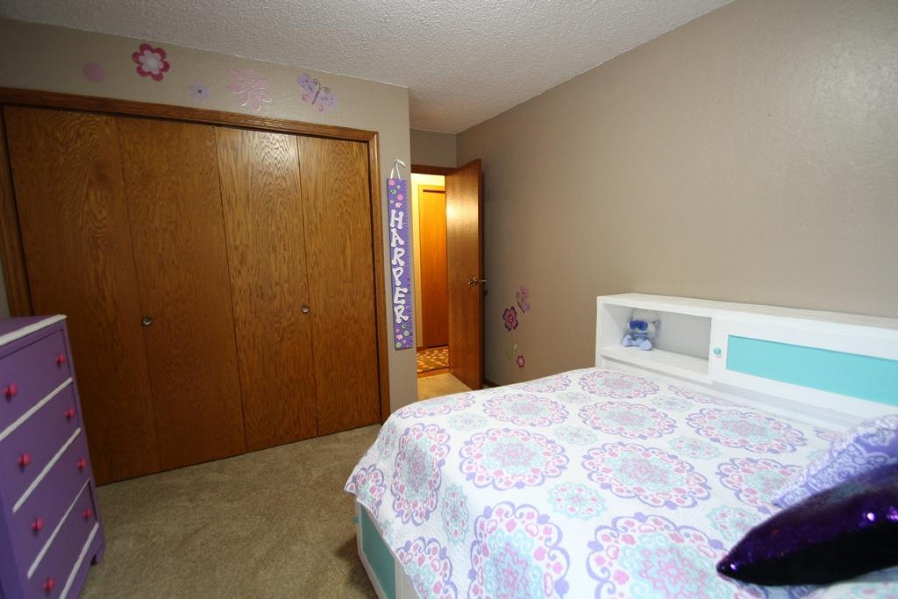 435 Hunters Ridge Road, Brookings, SD 57006