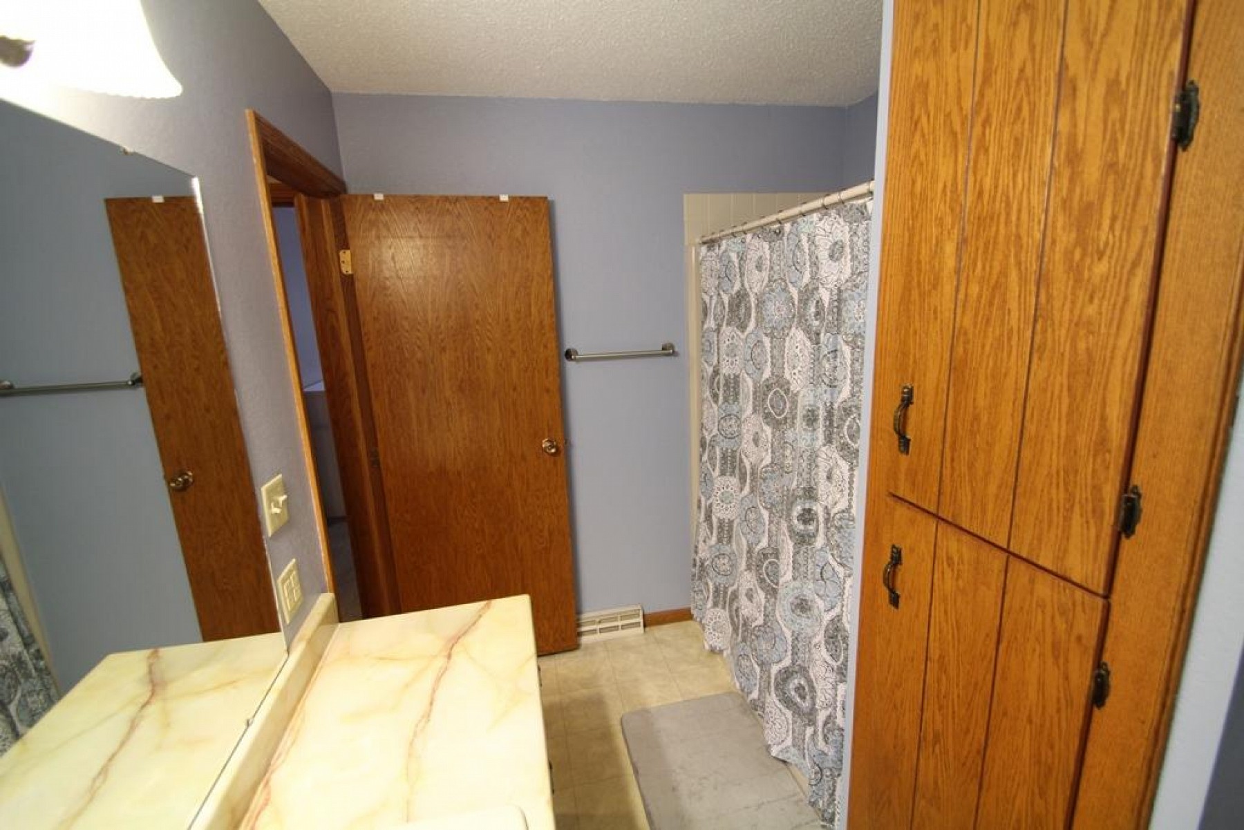 435 Hunters Ridge Road, Brookings, SD 57006