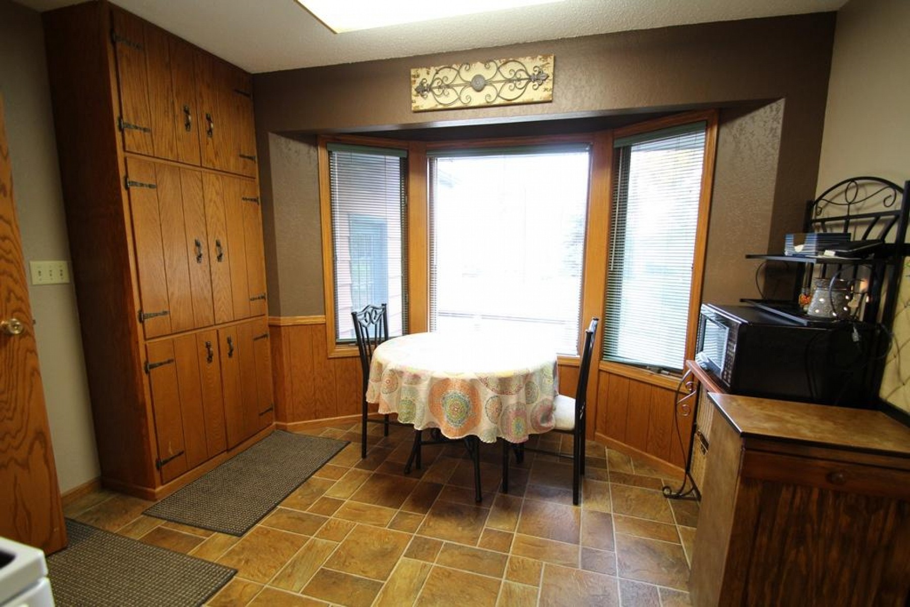 435 Hunters Ridge Road, Brookings, SD 57006