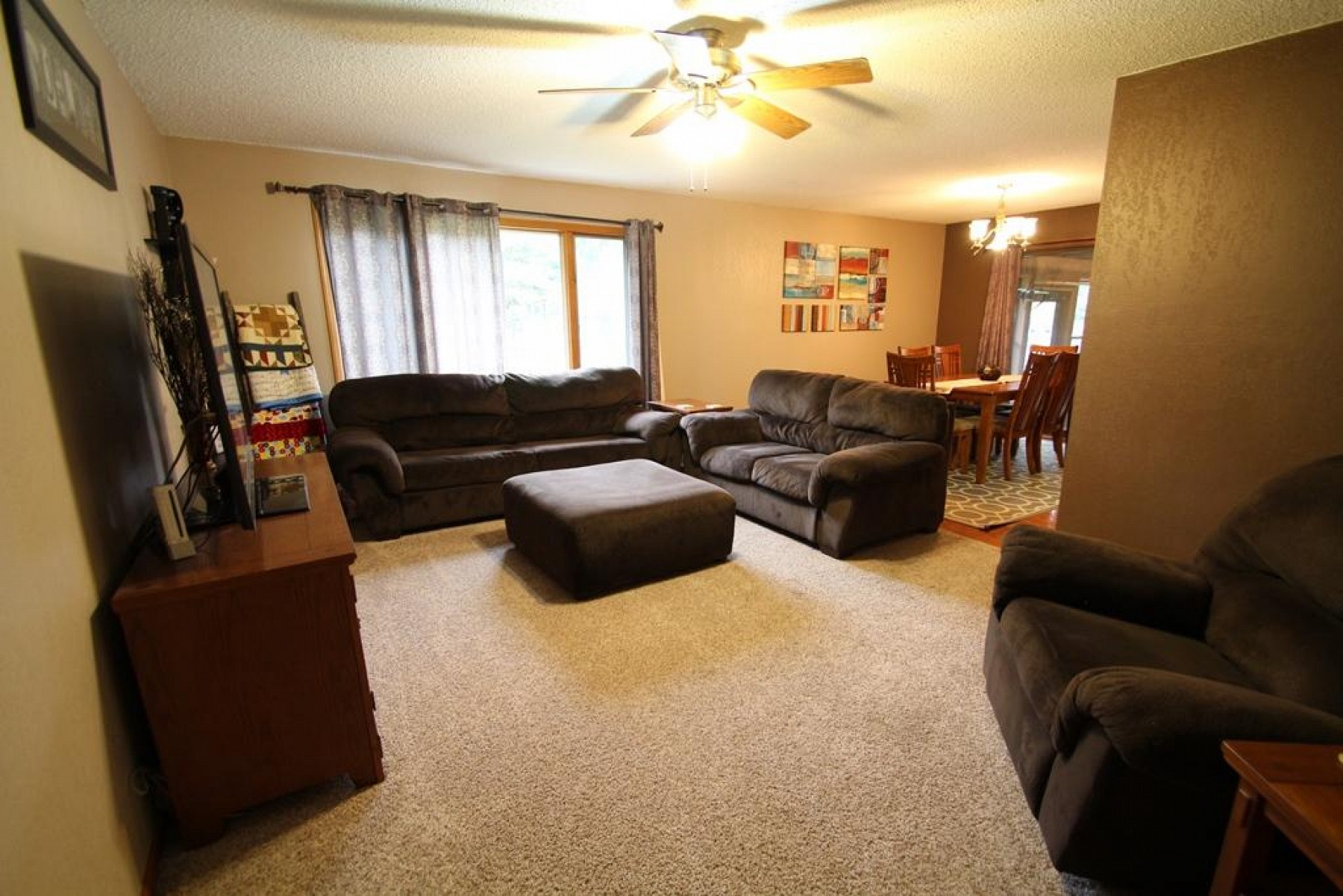 435 Hunters Ridge Road, Brookings, SD 57006