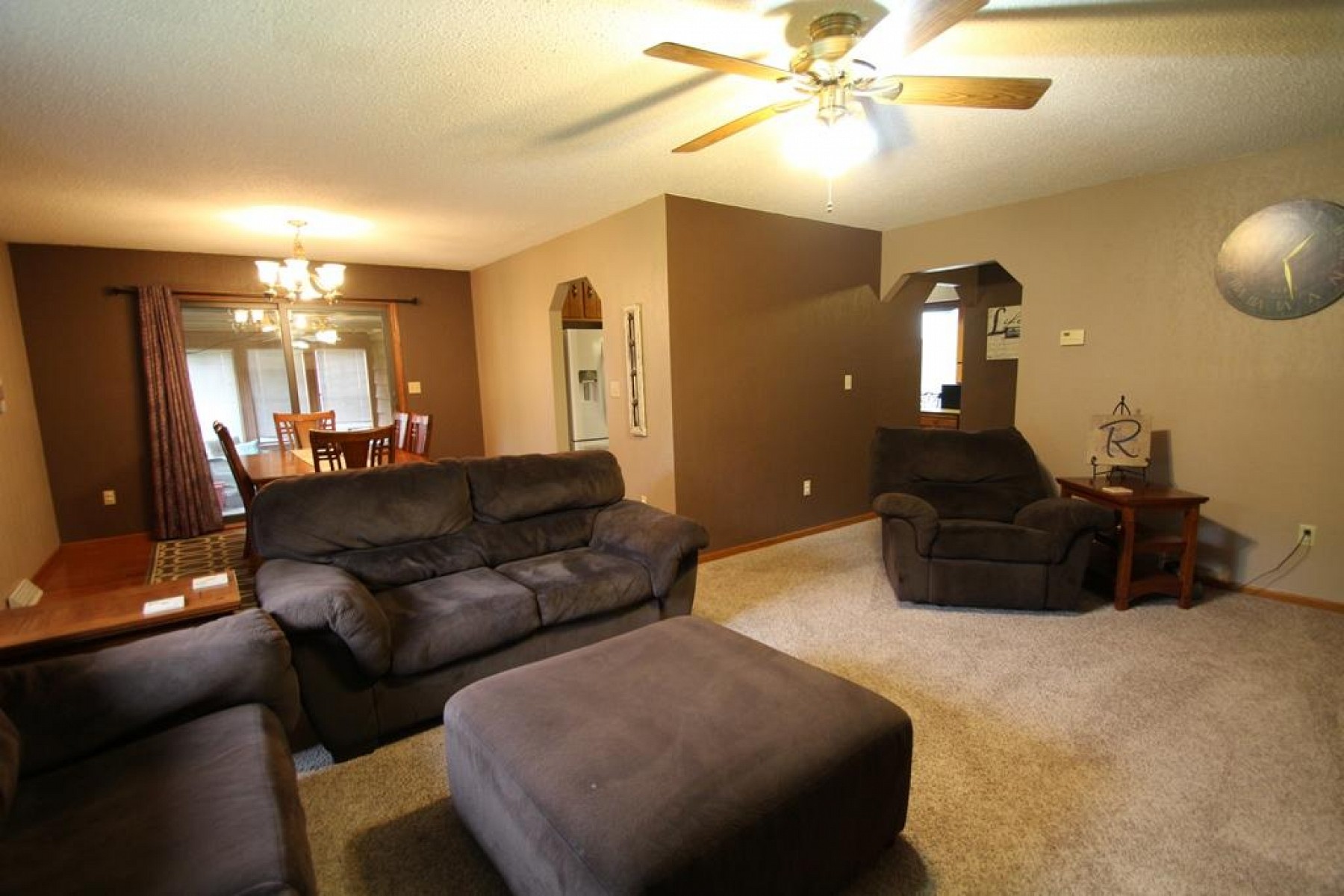 435 Hunters Ridge Road, Brookings, SD 57006