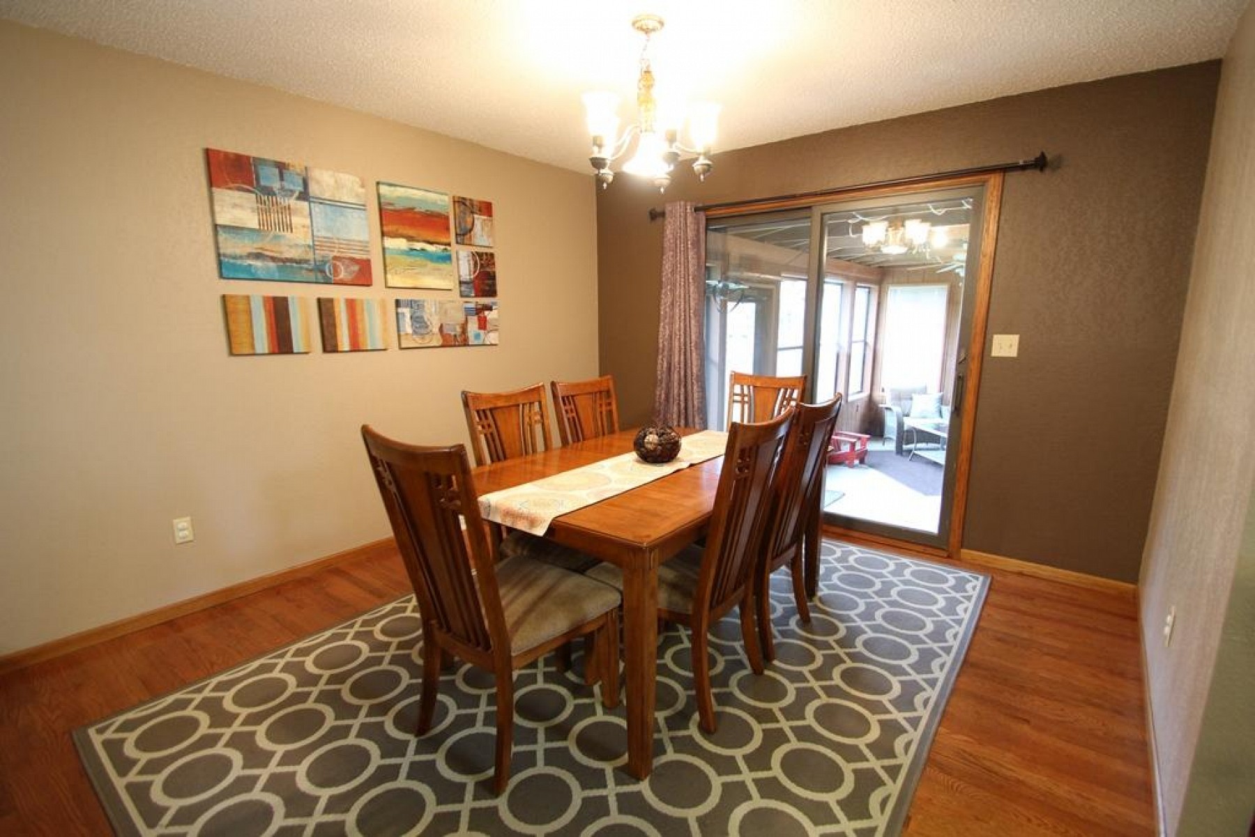 435 Hunters Ridge Road, Brookings, SD 57006