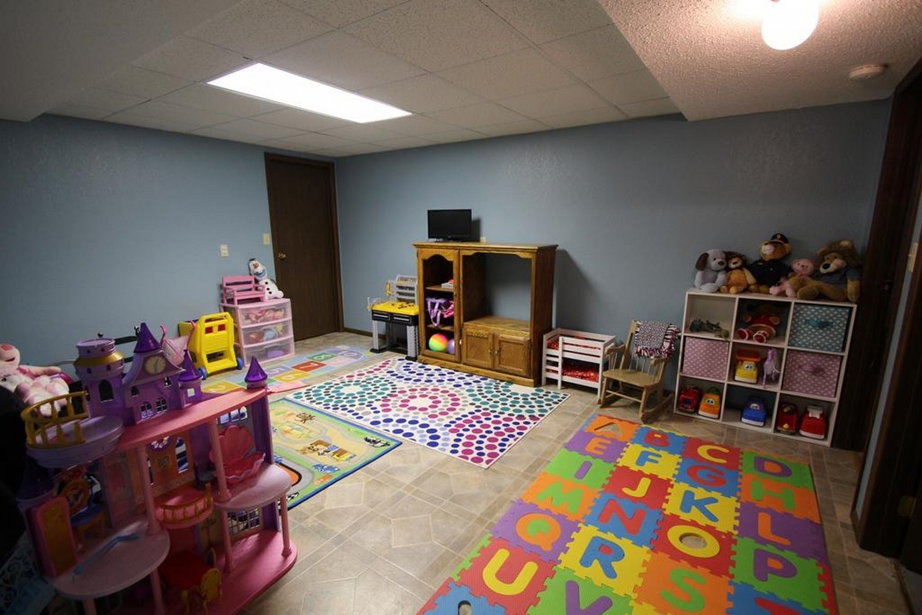 435 Hunters Ridge Road, Brookings, SD 57006