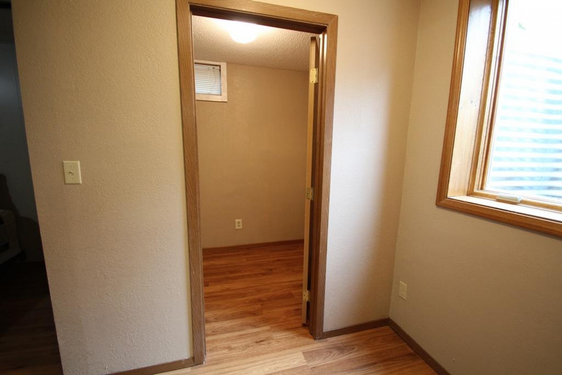 435 Hunters Ridge Road, Brookings, SD 57006