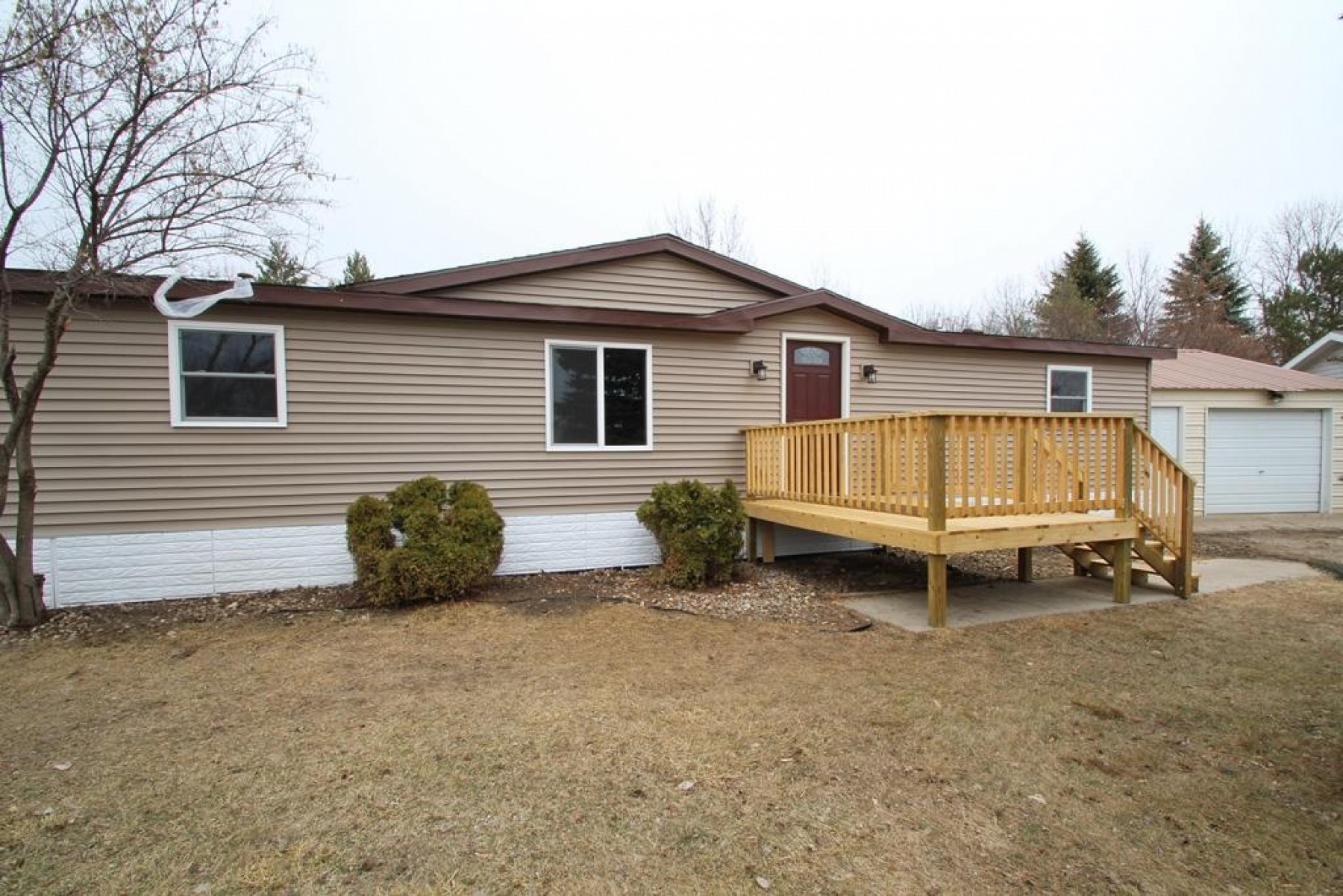 506 E, Brookings, SD 57006