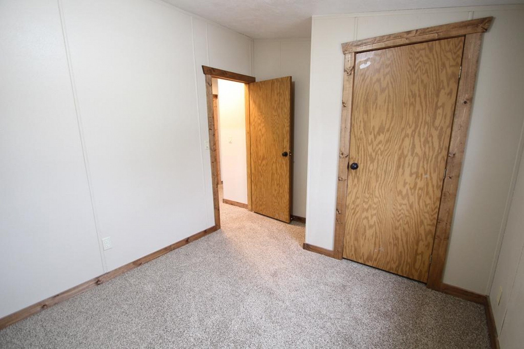 506 E, Brookings, SD 57006