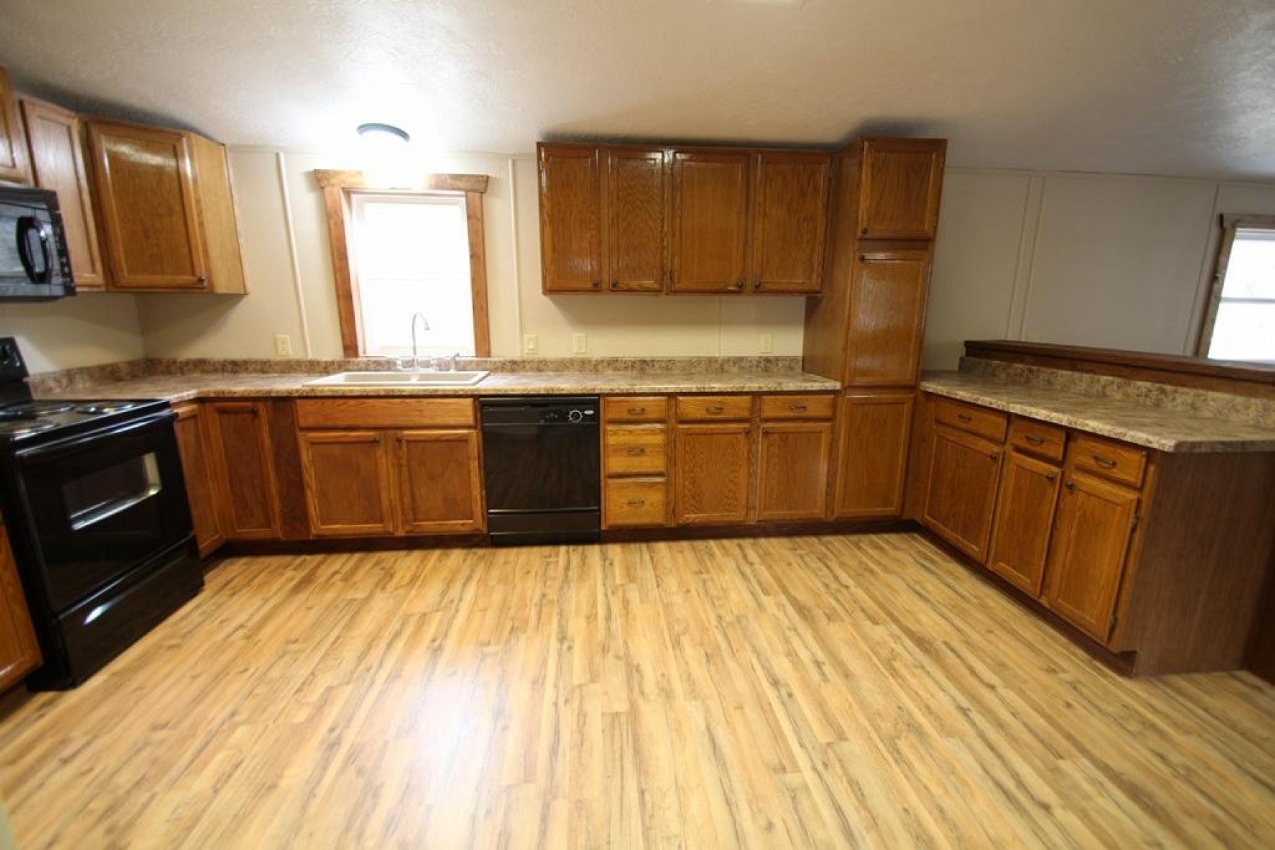 506 E, Brookings, SD 57006