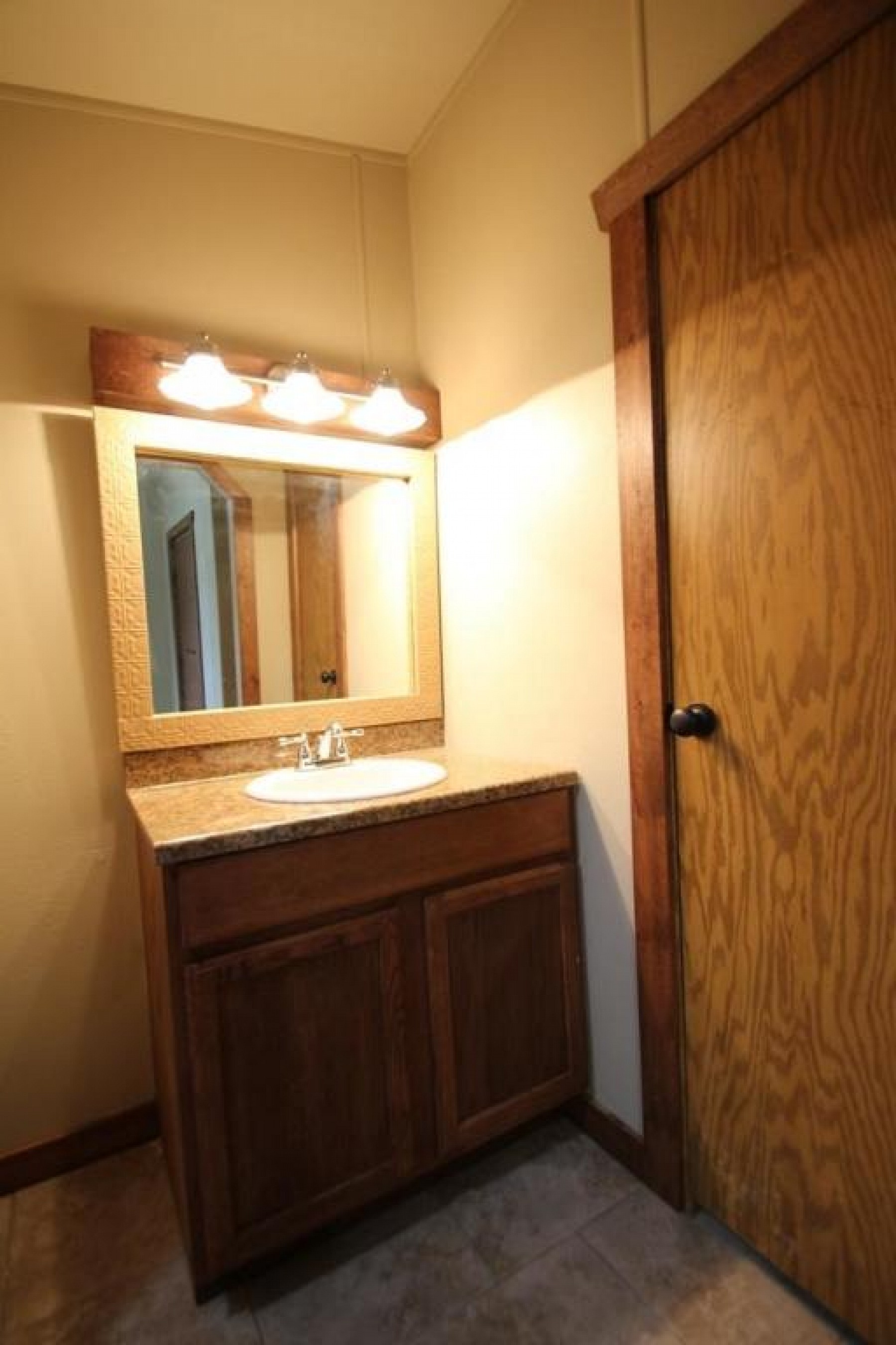 506 E, Brookings, SD 57006