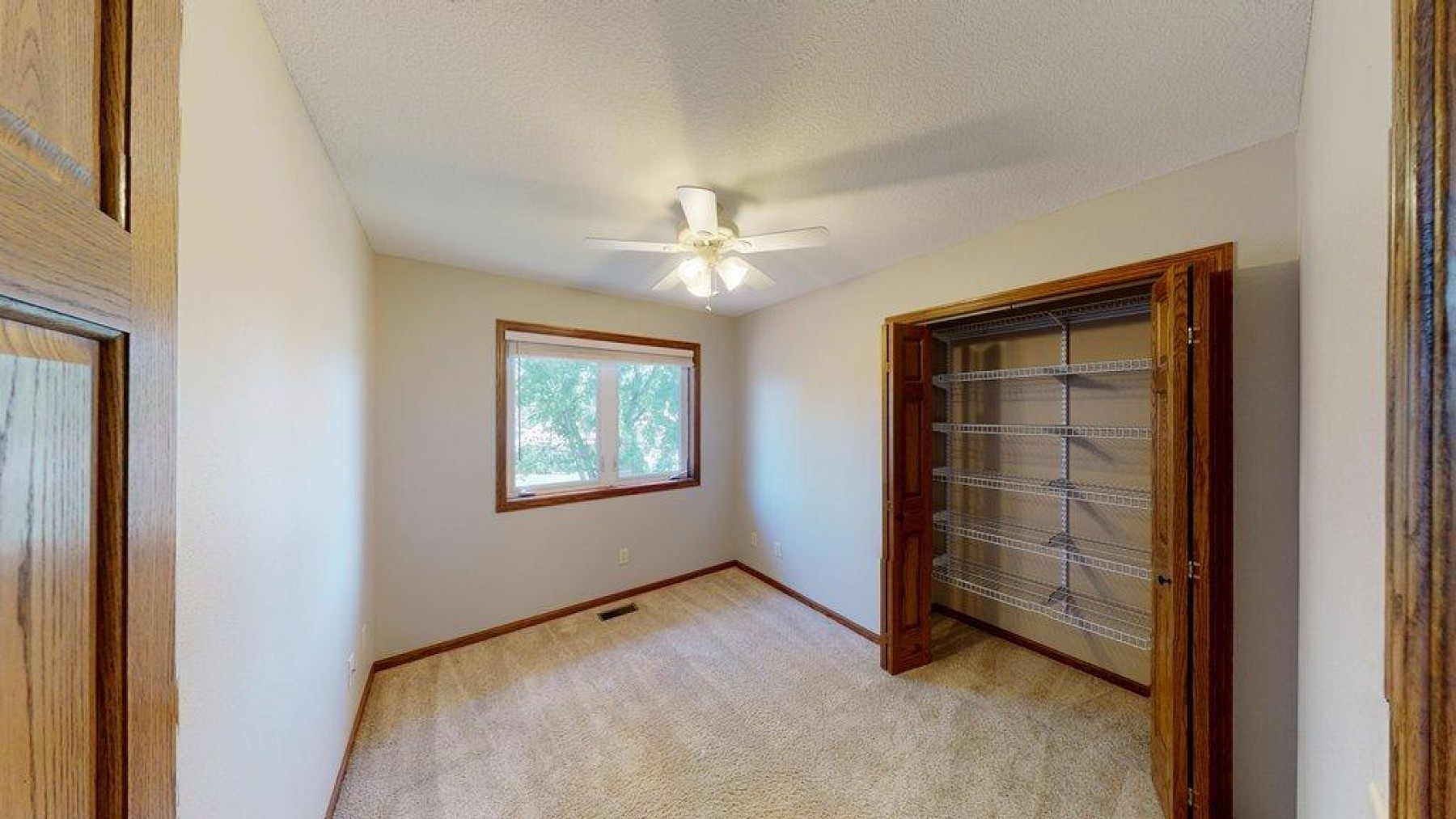 1048 11th Street S, Brookings, SD 57006