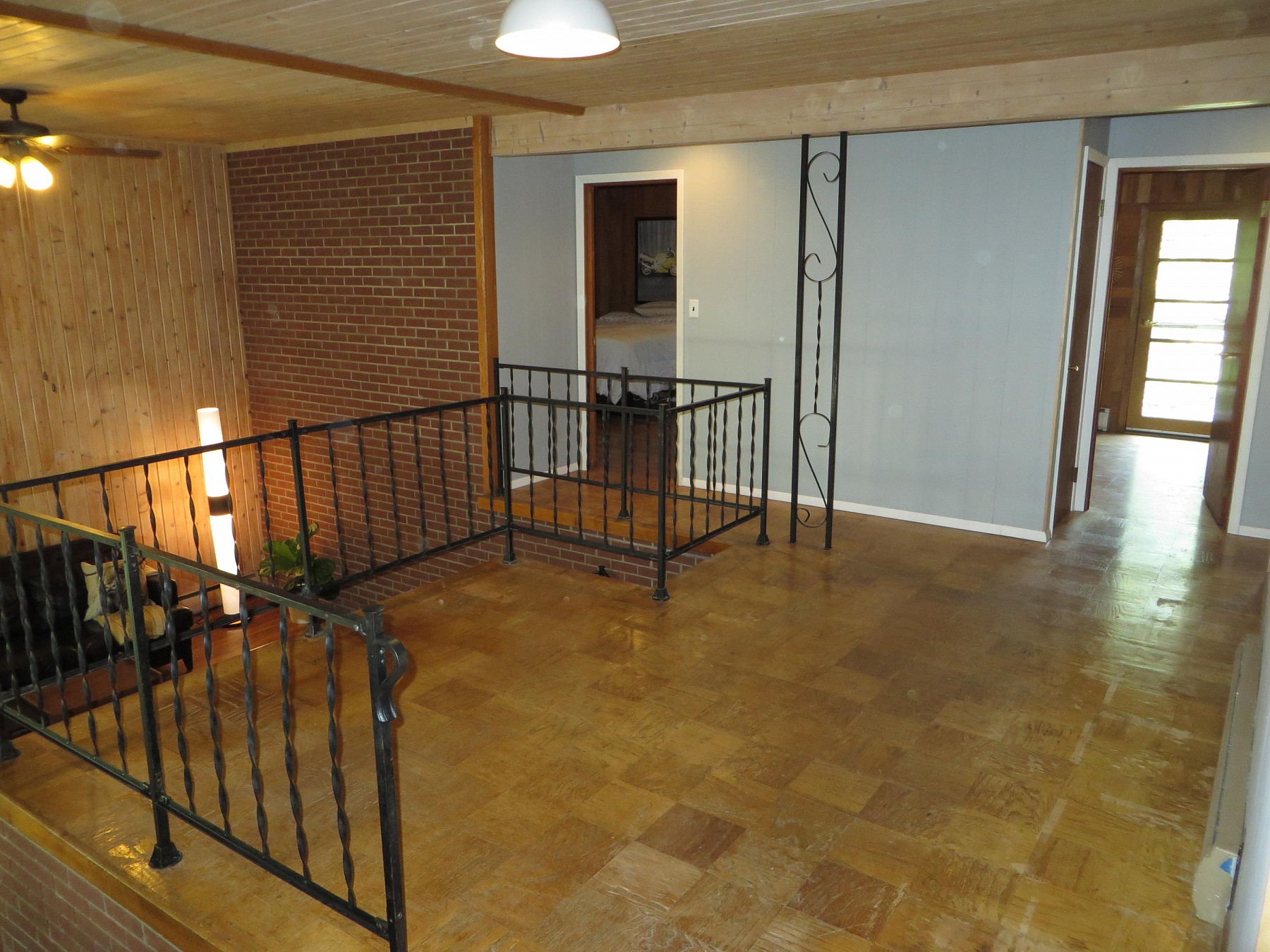 310 Fremont Avenue N, Lake Preston, SD 57249