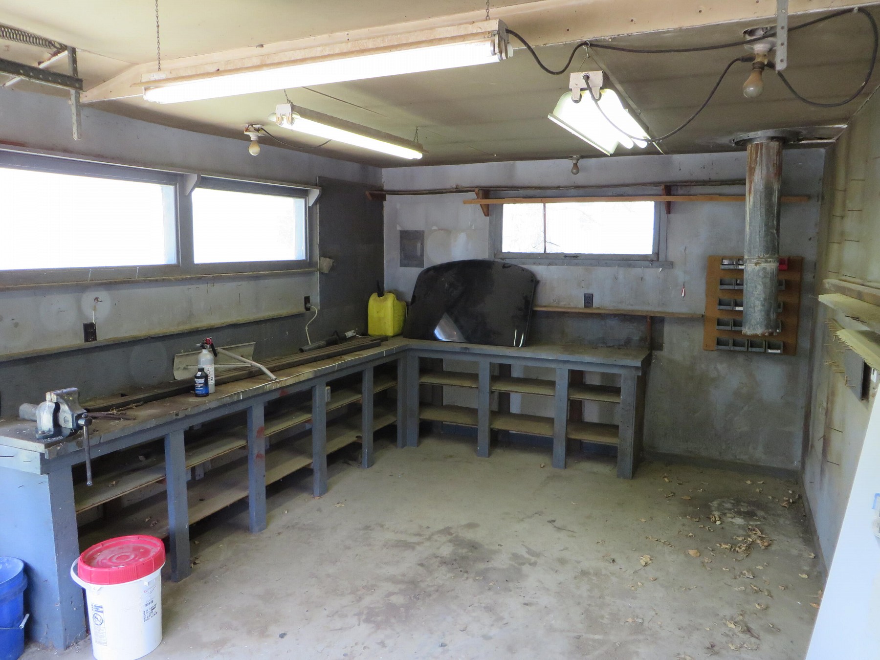 310 Fremont Avenue N, Lake Preston, SD 57249