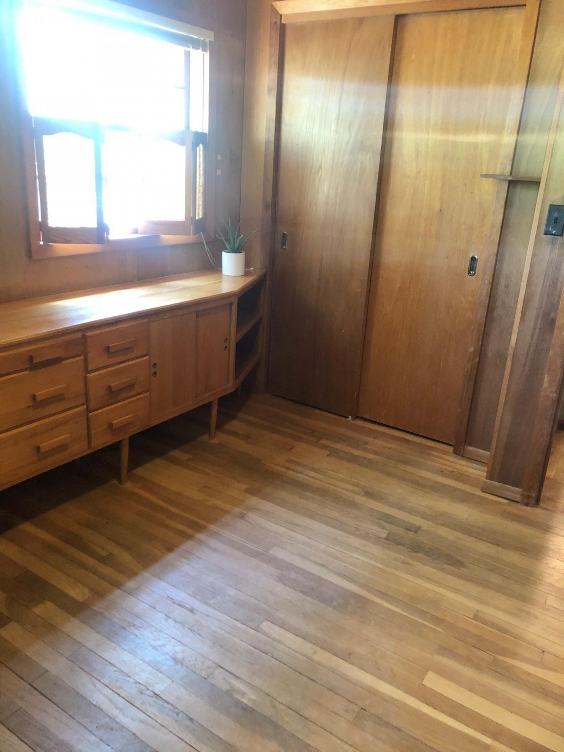 310 Fremont Avenue N, Lake Preston, SD 57249