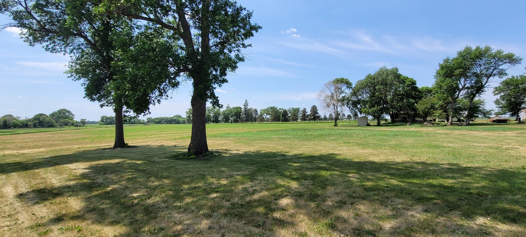 815/821 Johnson's and Reeves, Volga, SD 57071