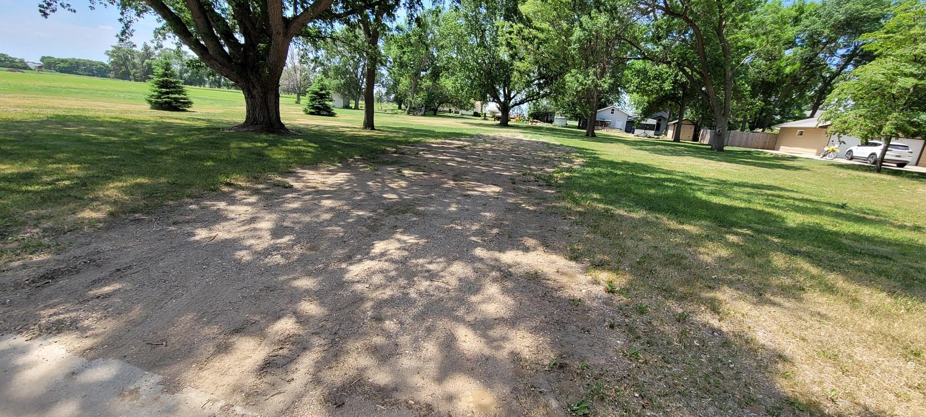 815/821 Johnson's and Reeves, Volga, SD 57071