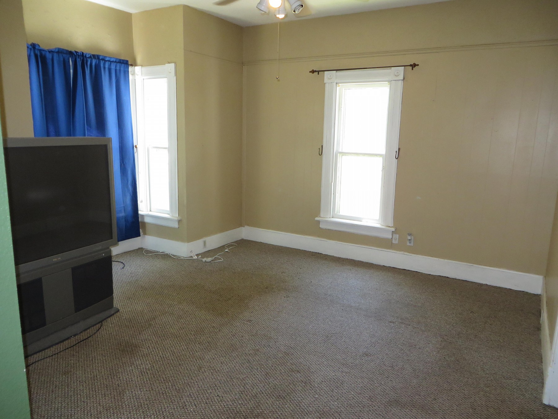 301 Park Avenue N, Lake Preston, SD 57249