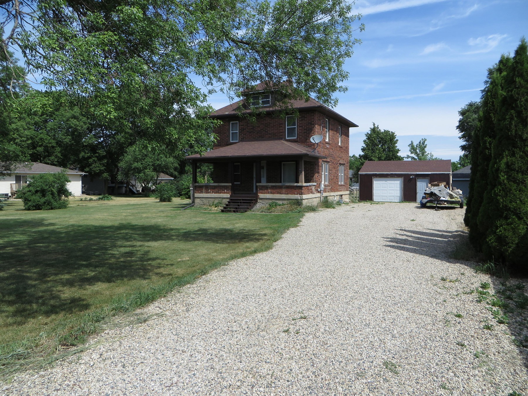 806 6th Street, Volga, SD 57071