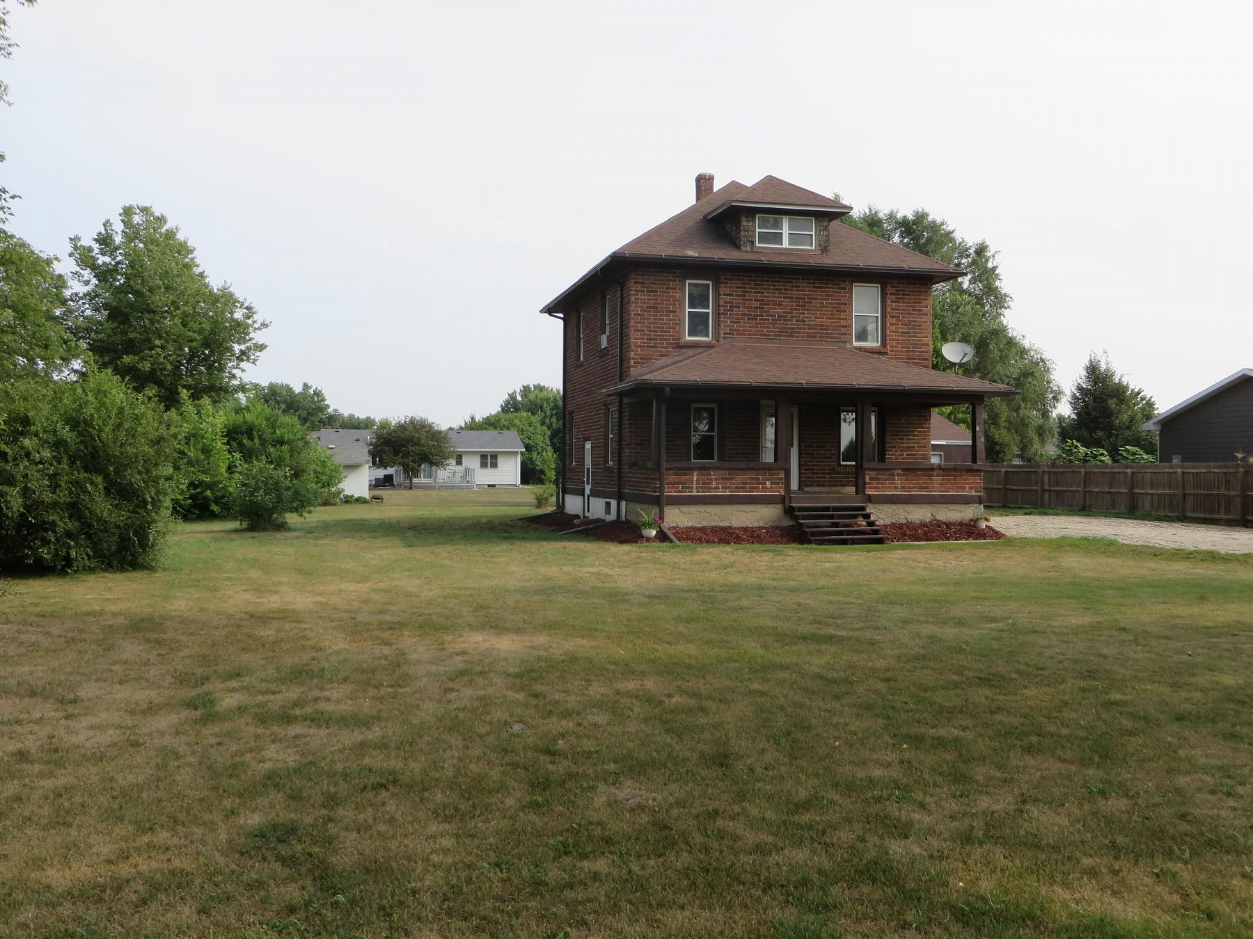 806 6th Street, Volga, SD 57071