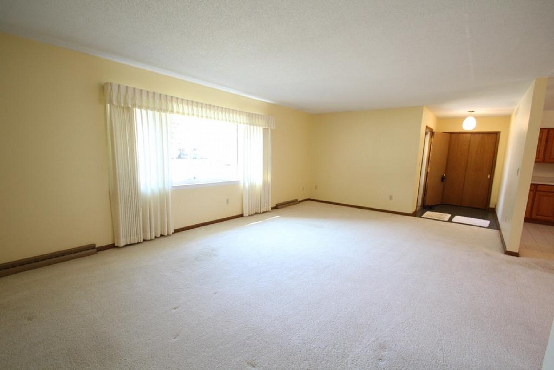 322 21st Avenue, Brookings, SD 57006