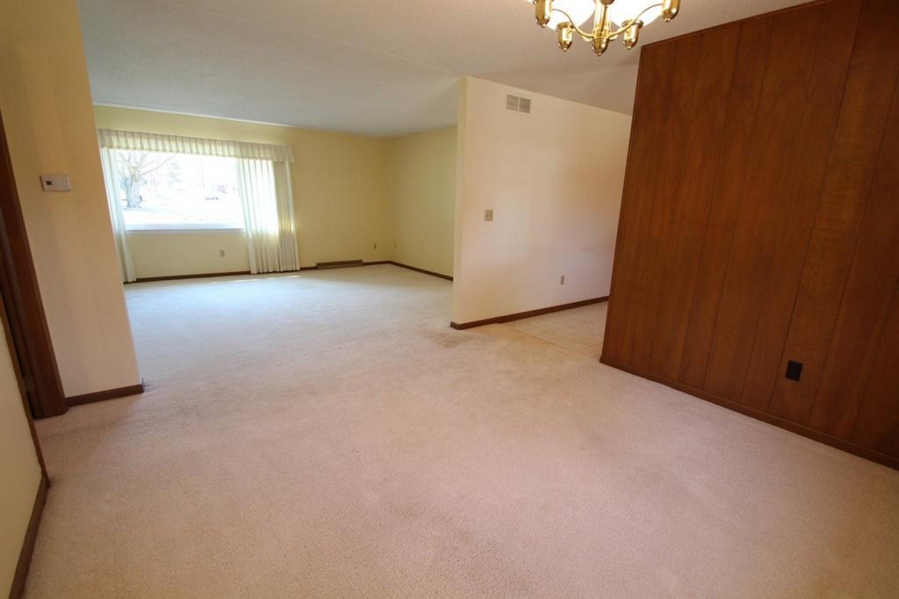 322 21st Avenue, Brookings, SD 57006