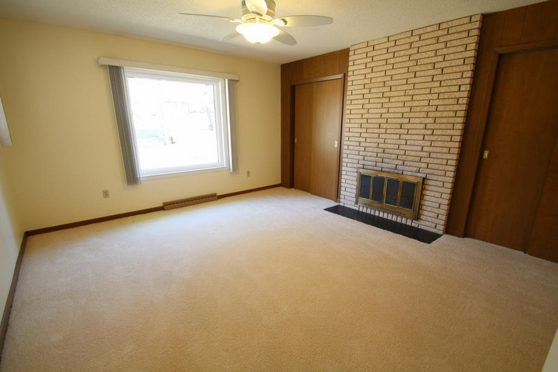 322 21st Avenue, Brookings, SD 57006