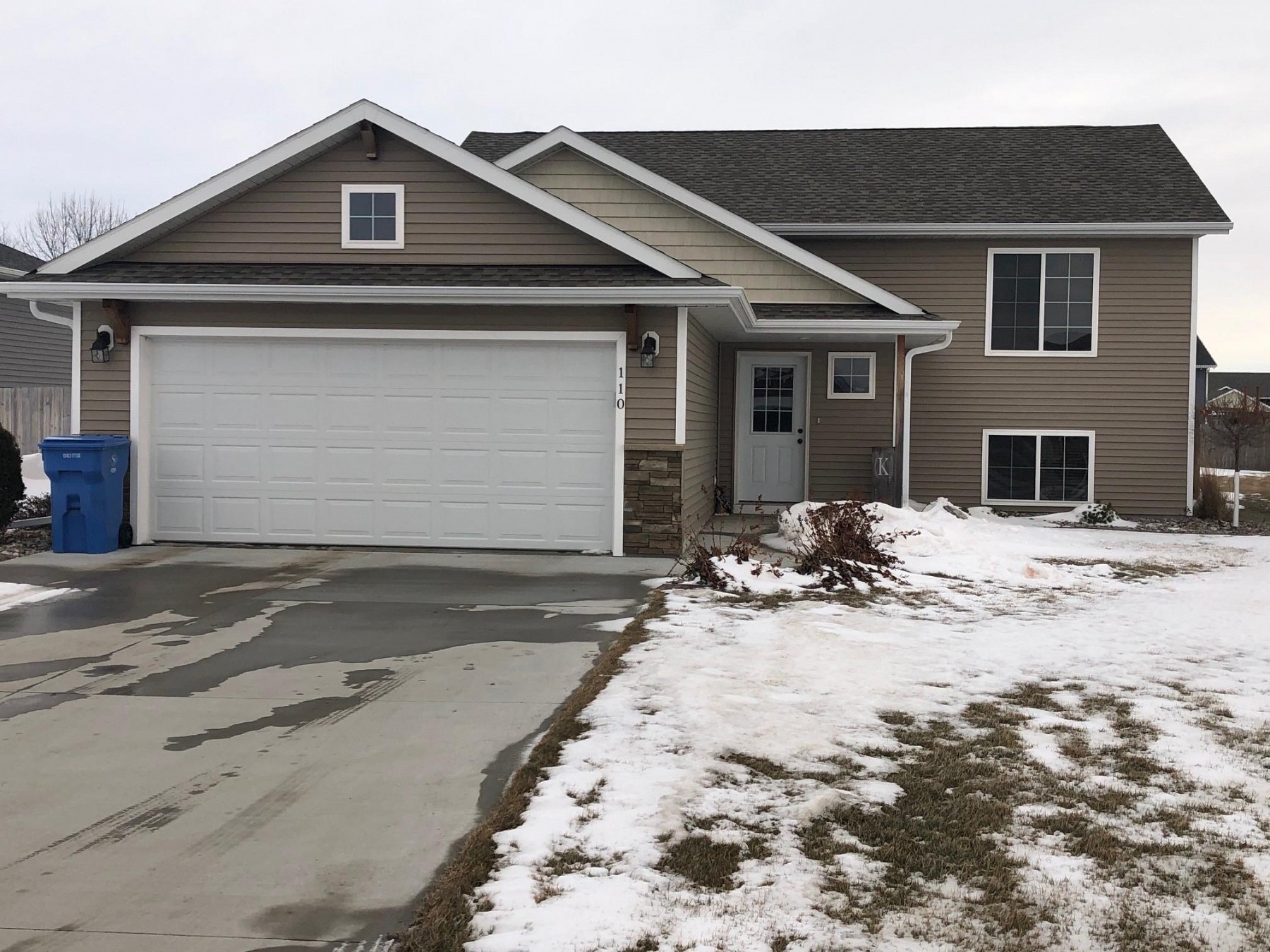 110 Lindsay Drive, Aurora, SD 57002