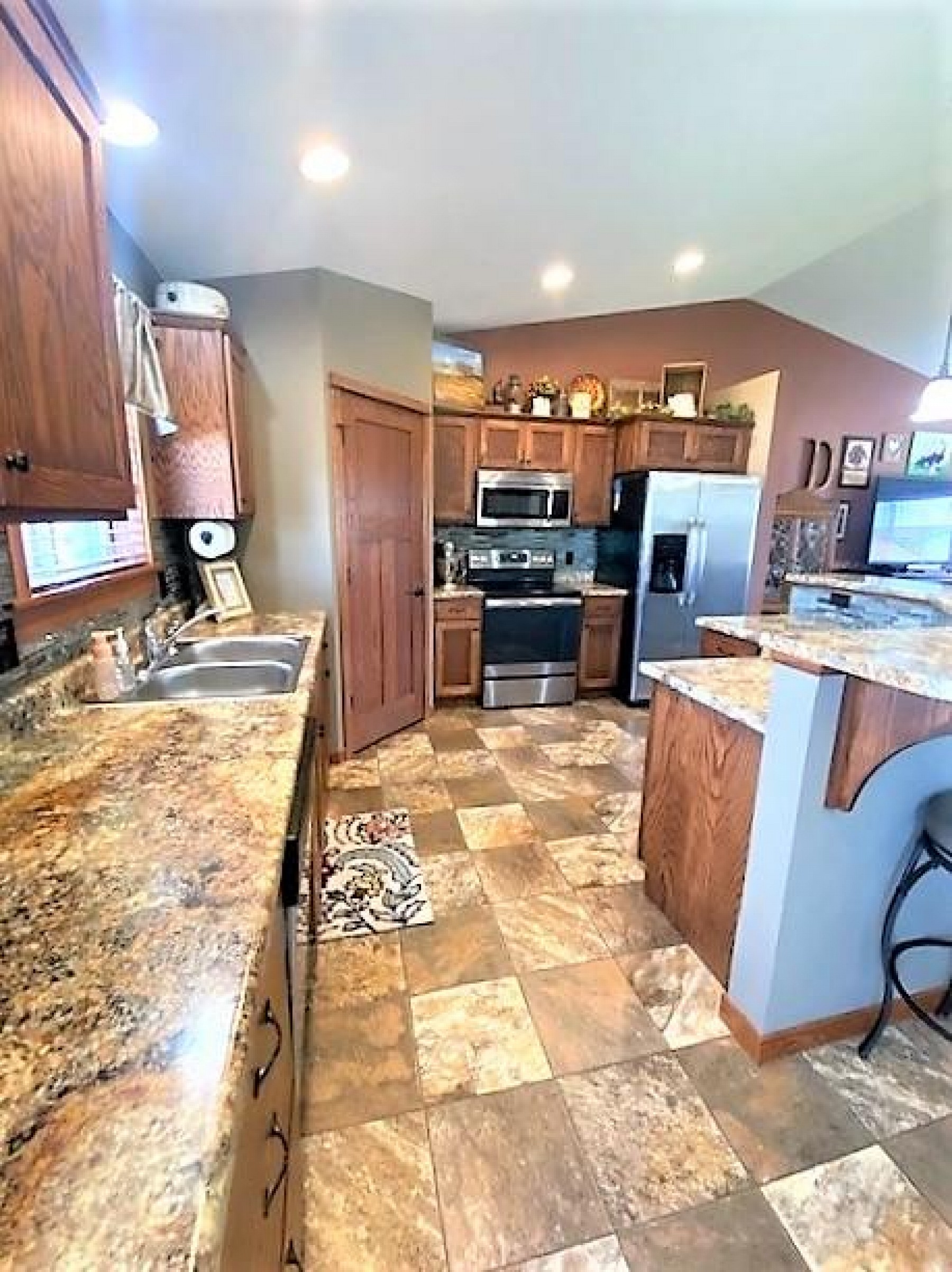 2315 16th Avenue S, Brookings, SD 57006