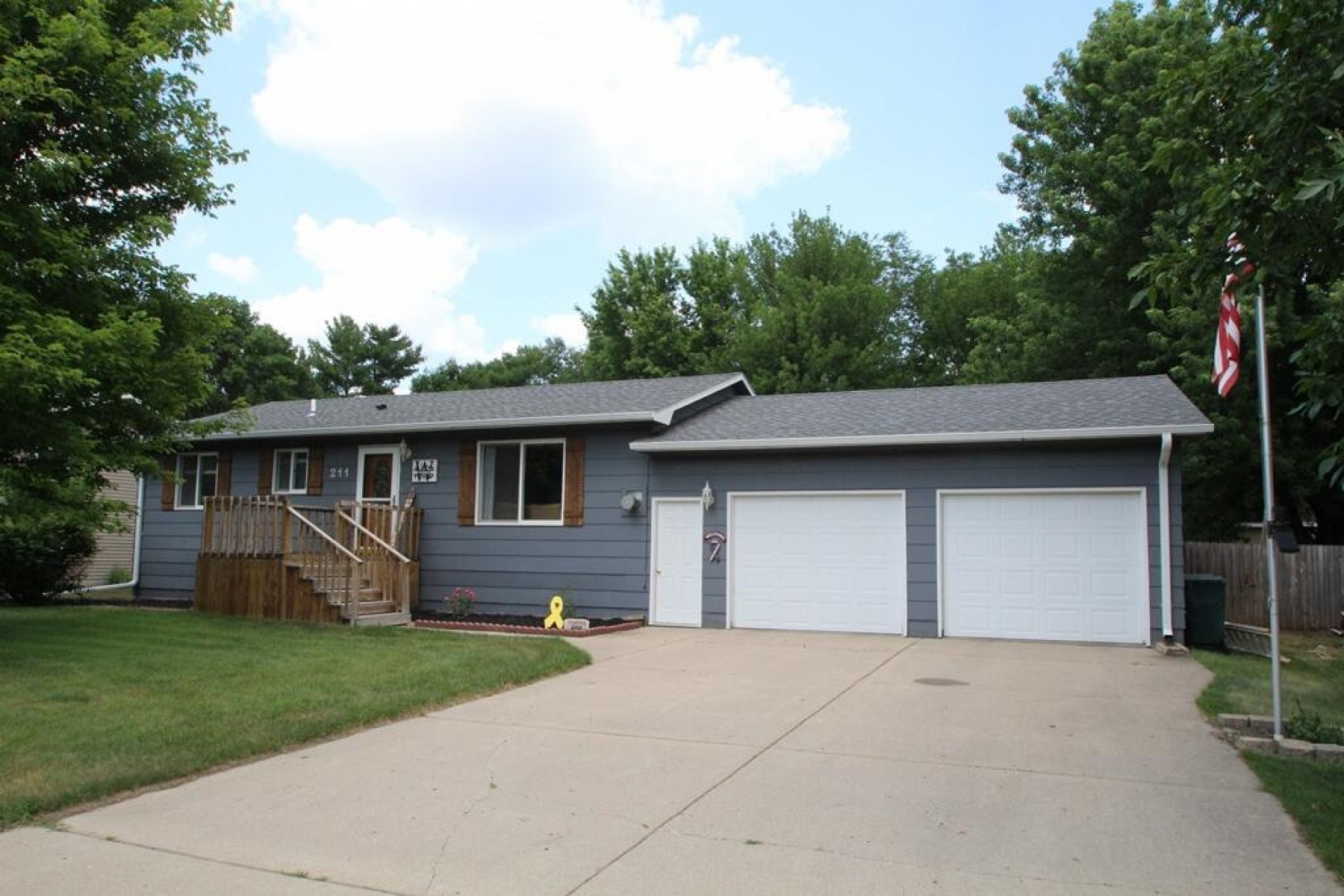 211 Lovejoy Lane, Aurora, SD 57002