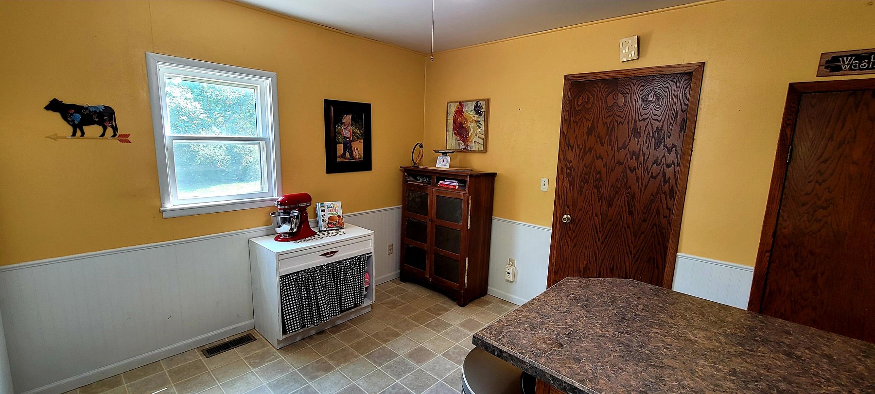 47221 225th Street, Flandreau, SD 57028