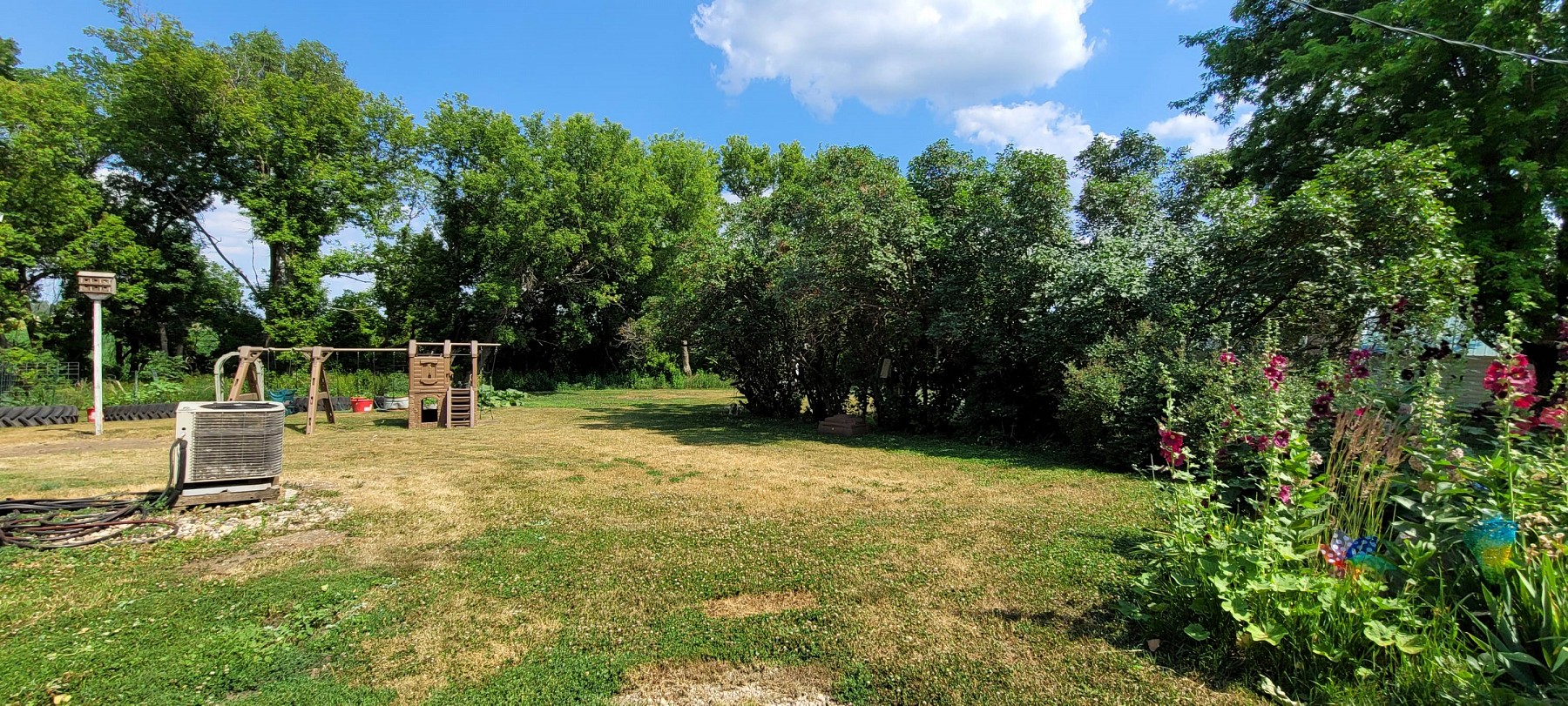 47221 225th Street, Flandreau, SD 57028