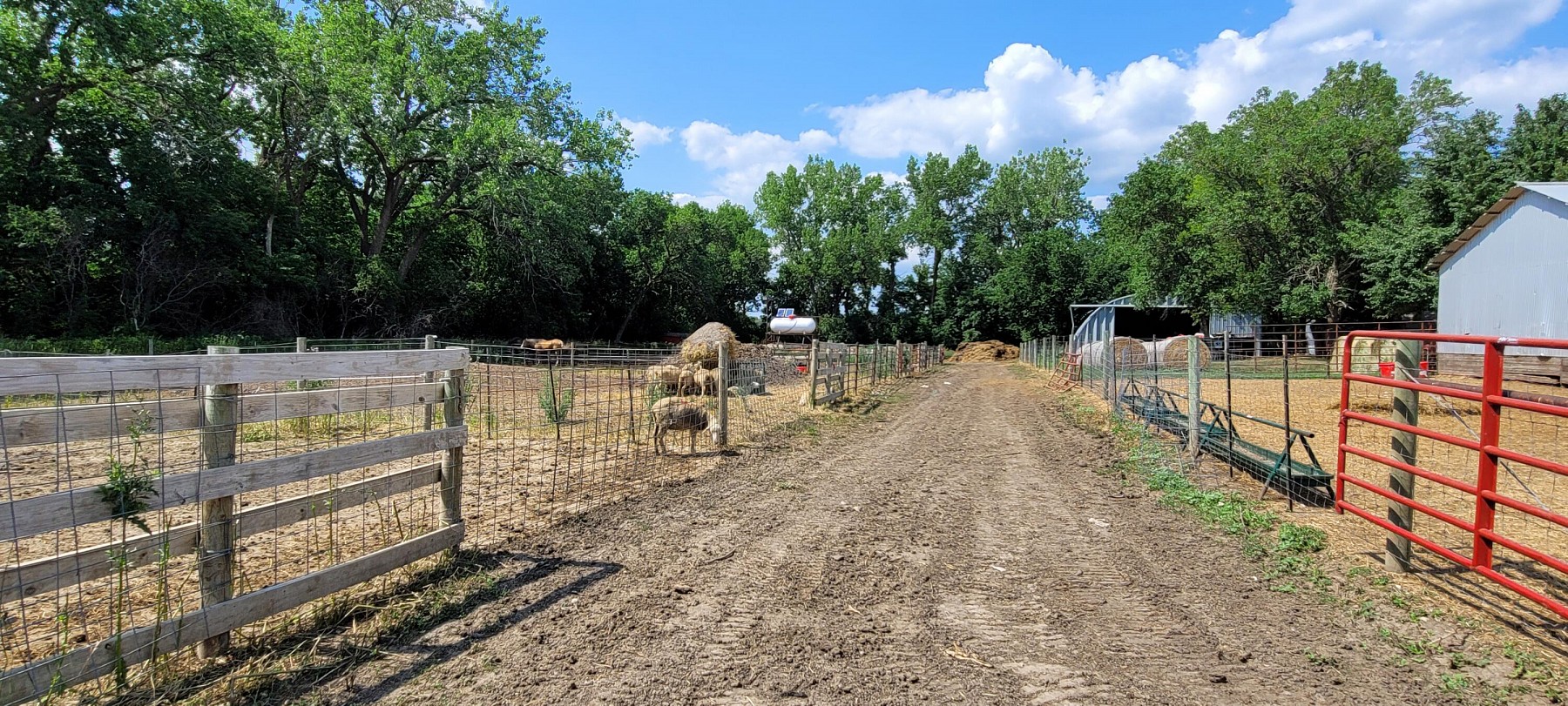 47221 225th Street, Flandreau, SD 57028