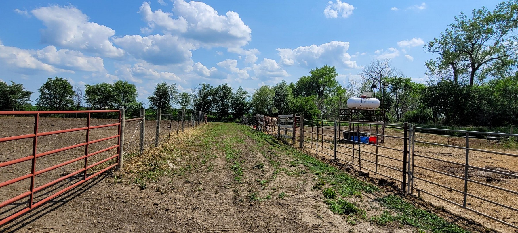 47221 225th Street, Flandreau, SD 57028