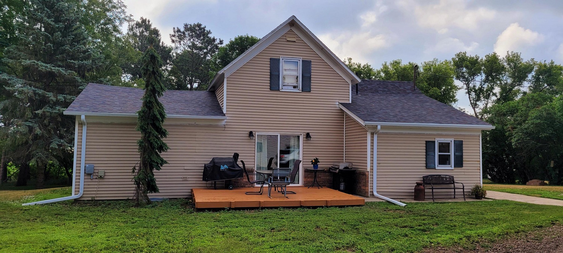 47221 225th Street, Flandreau, SD 57028