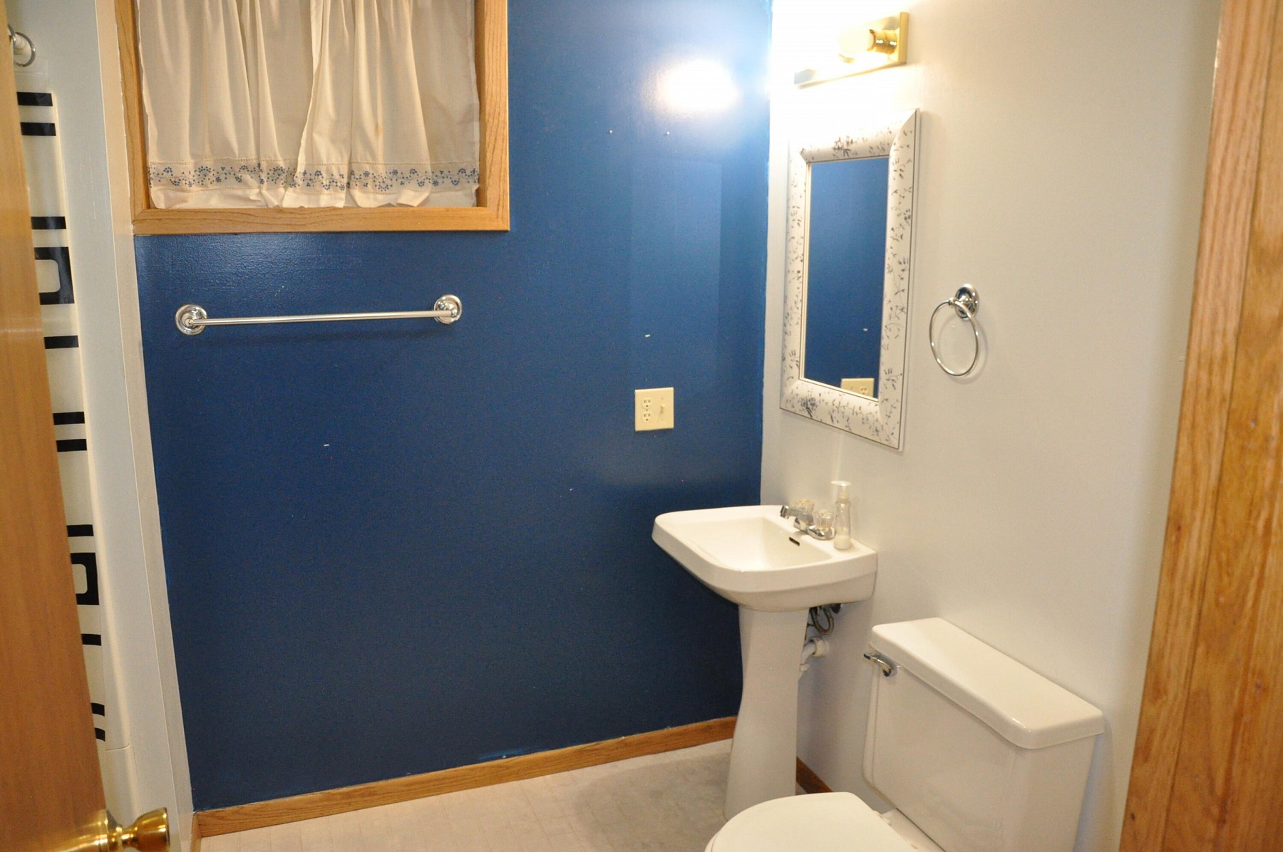 204 Heather Lane, Brookings, SD 57006