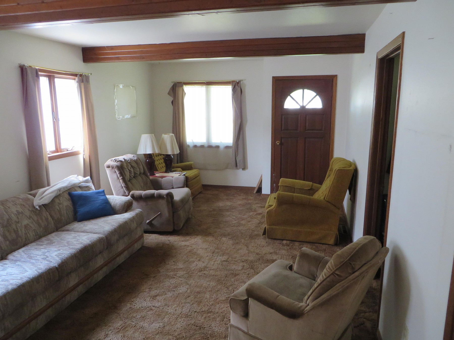 304 Lake Avenue S, Lake Preston, SD 57249