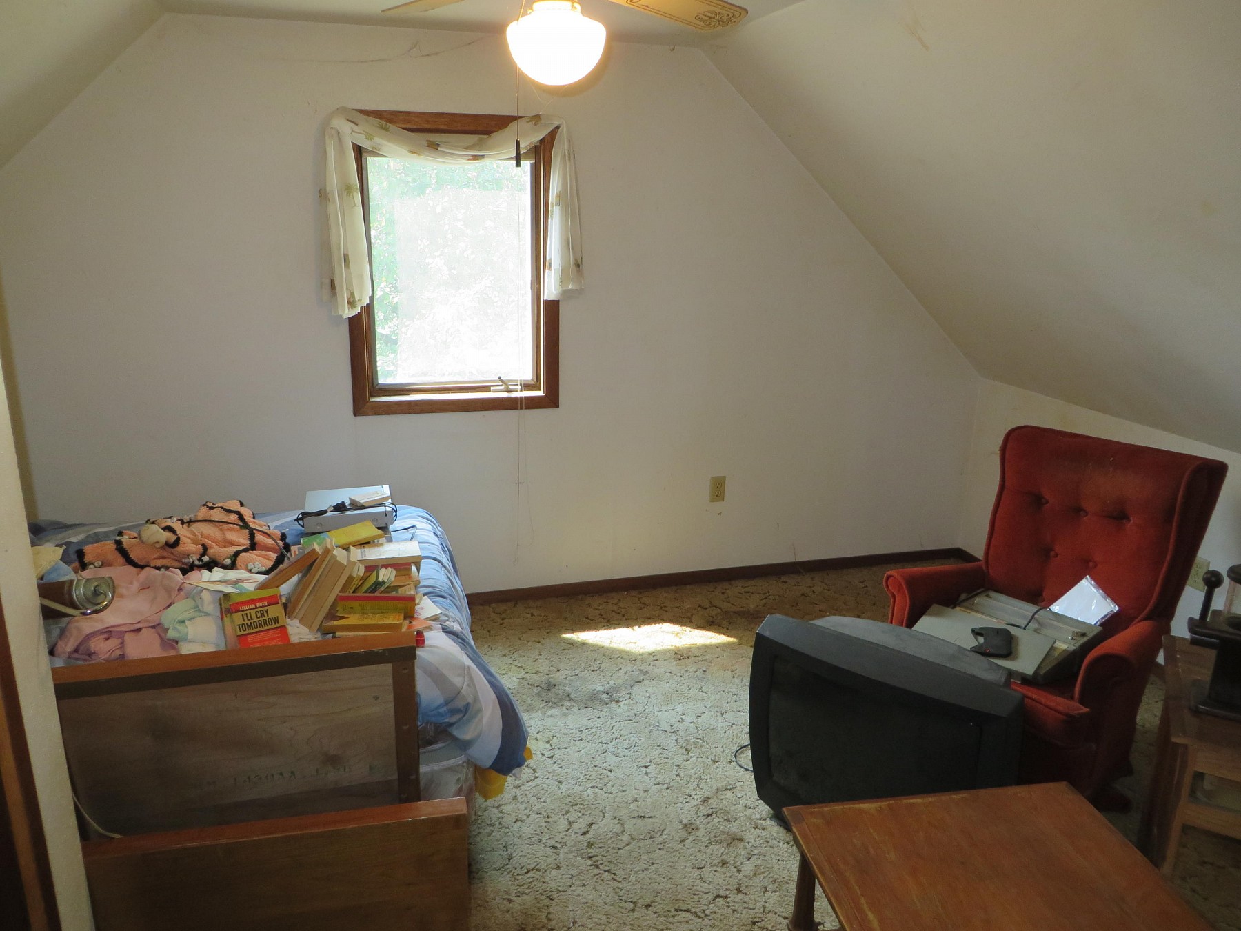 304 Lake Avenue S, Lake Preston, SD 57249