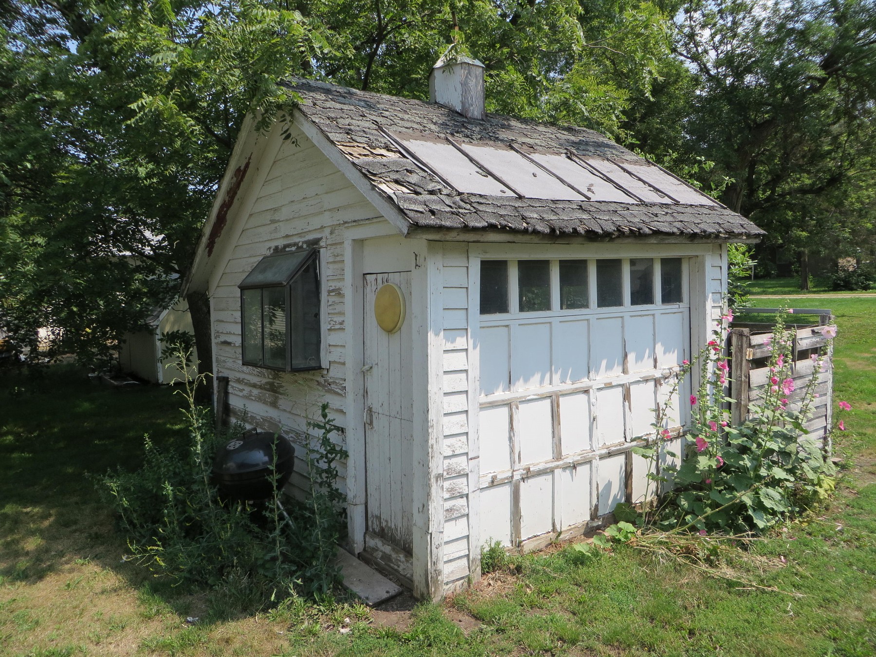 304 Lake Avenue S, Lake Preston, SD 57249