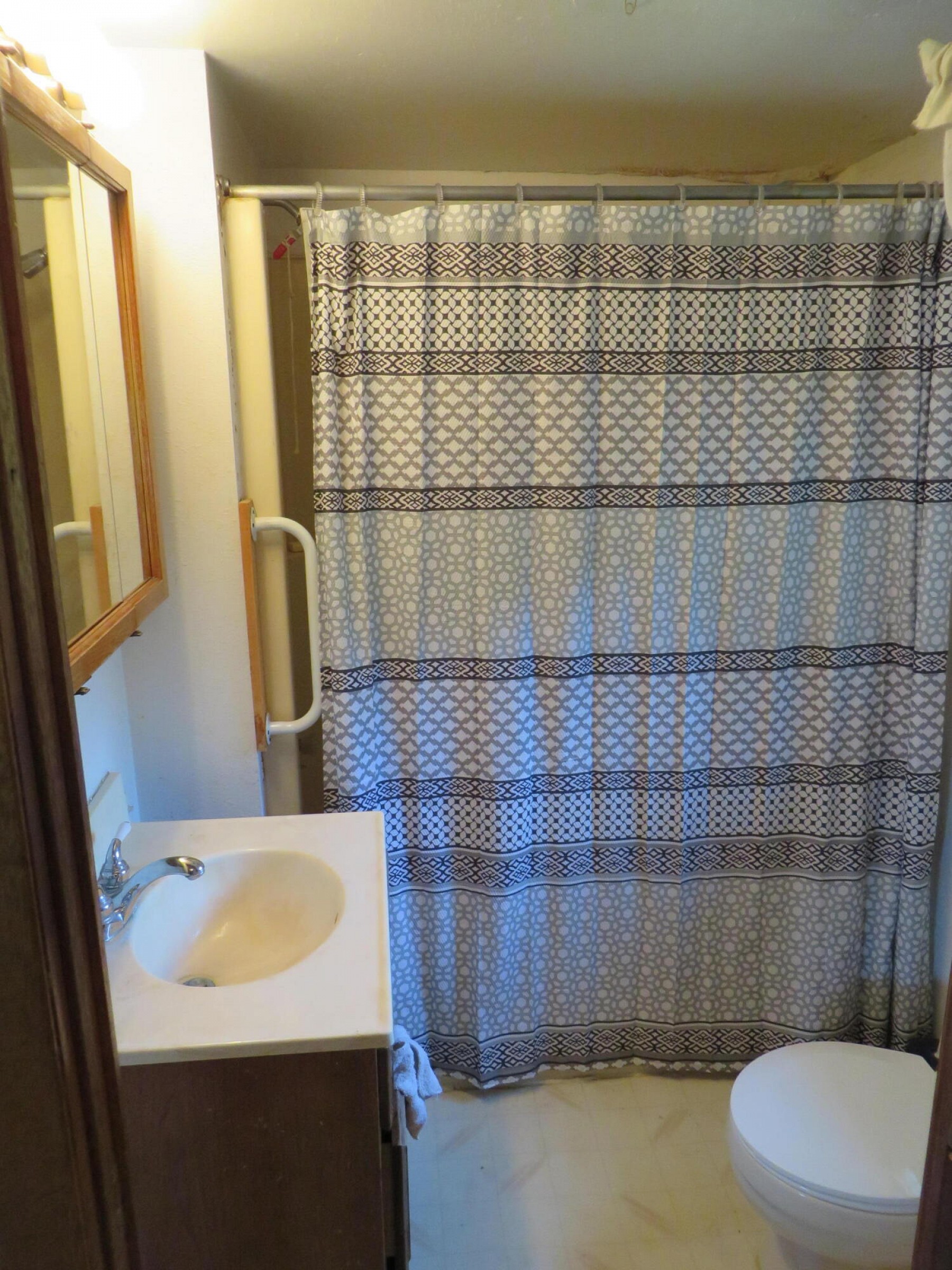 304 Lake Avenue S, Lake Preston, SD 57249