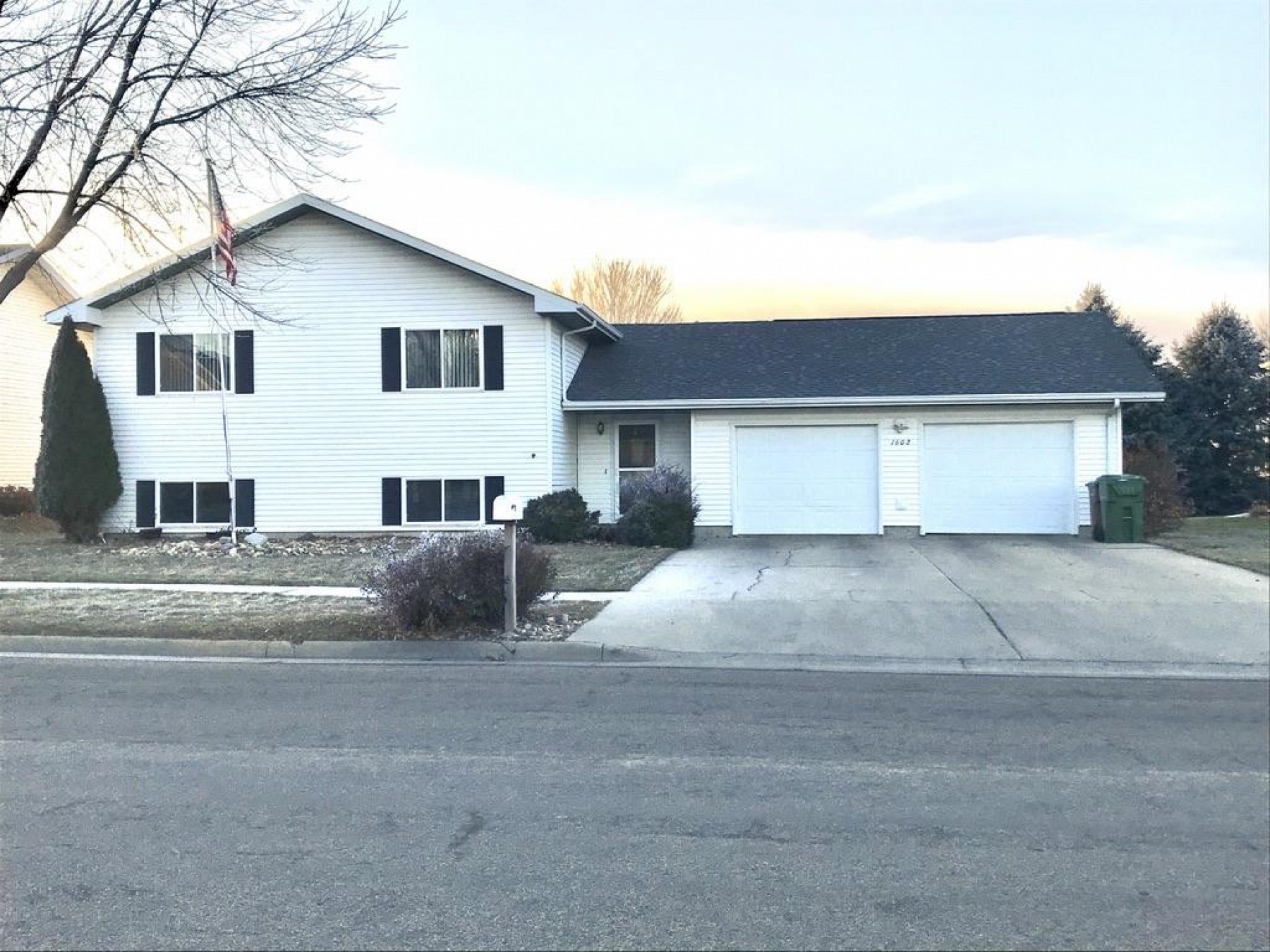 1602 17th Avenue S, Brookings, SD 57006