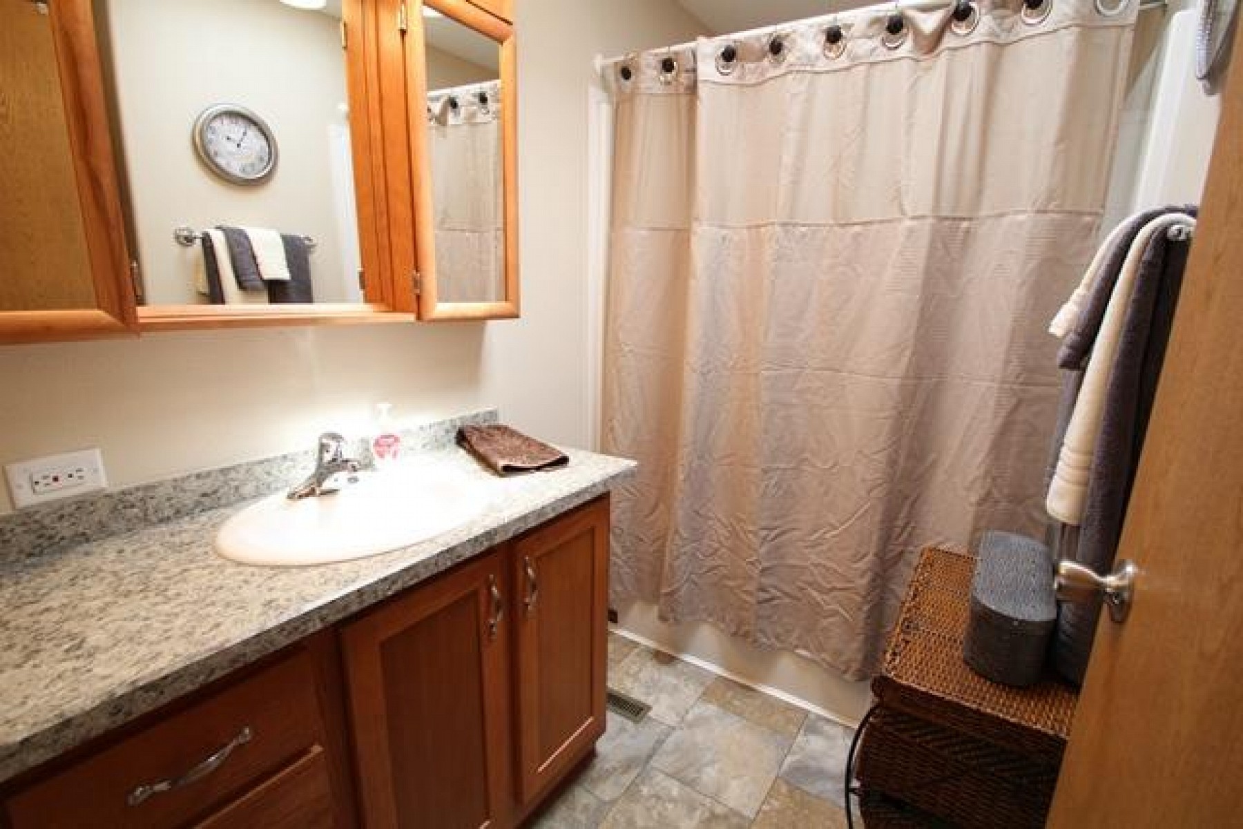 433 Wye Mesa, Brookings, SD 57006