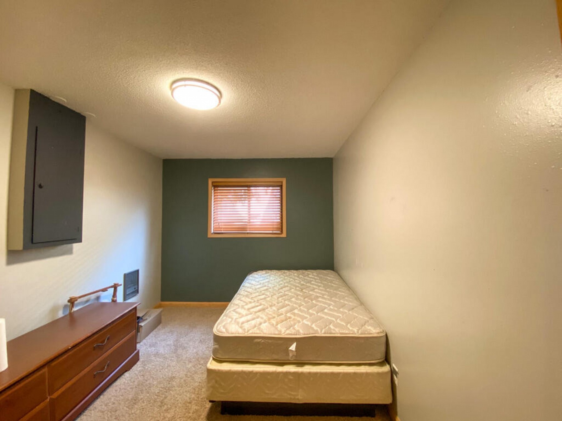 1509 Orchard Drive, Brookings, SD 57006