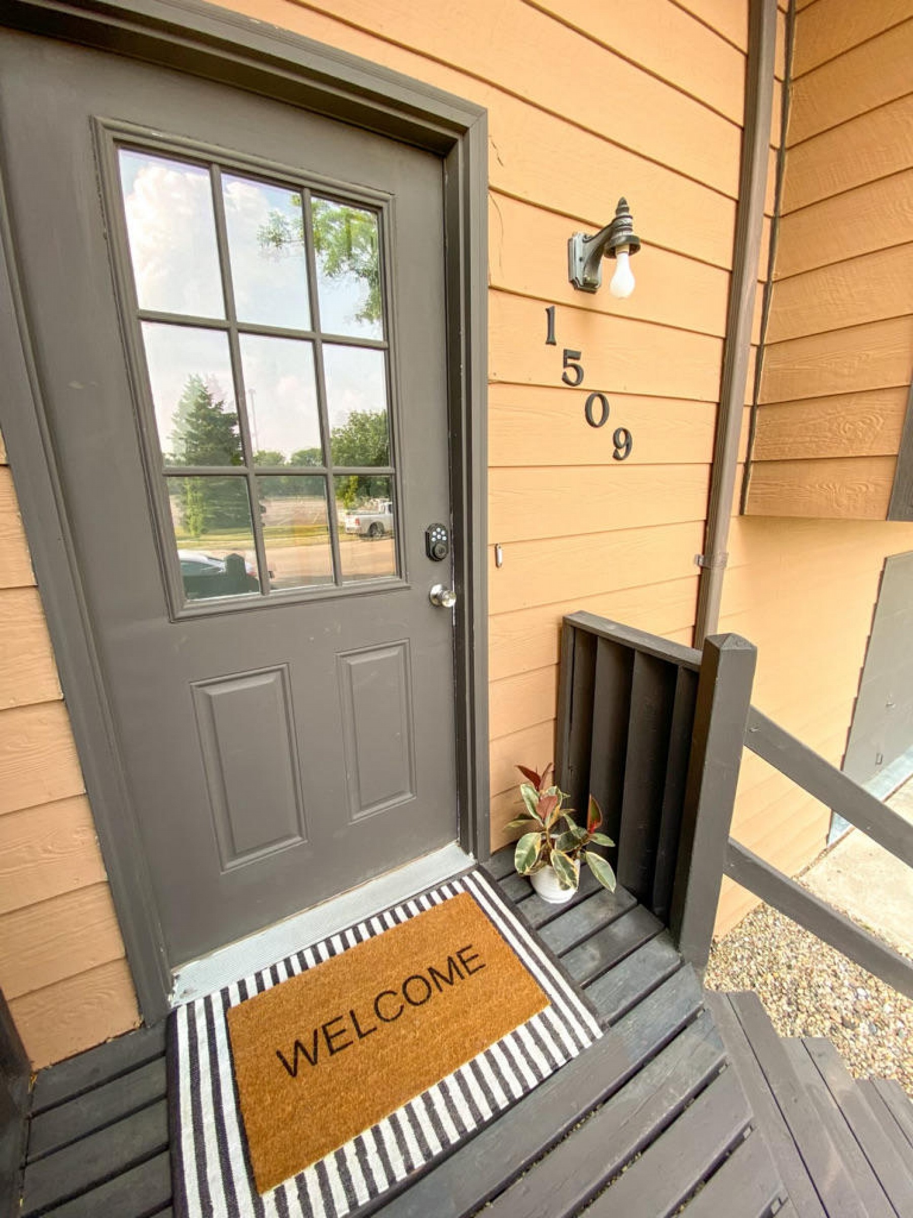 1509 Orchard Drive, Brookings, SD 57006