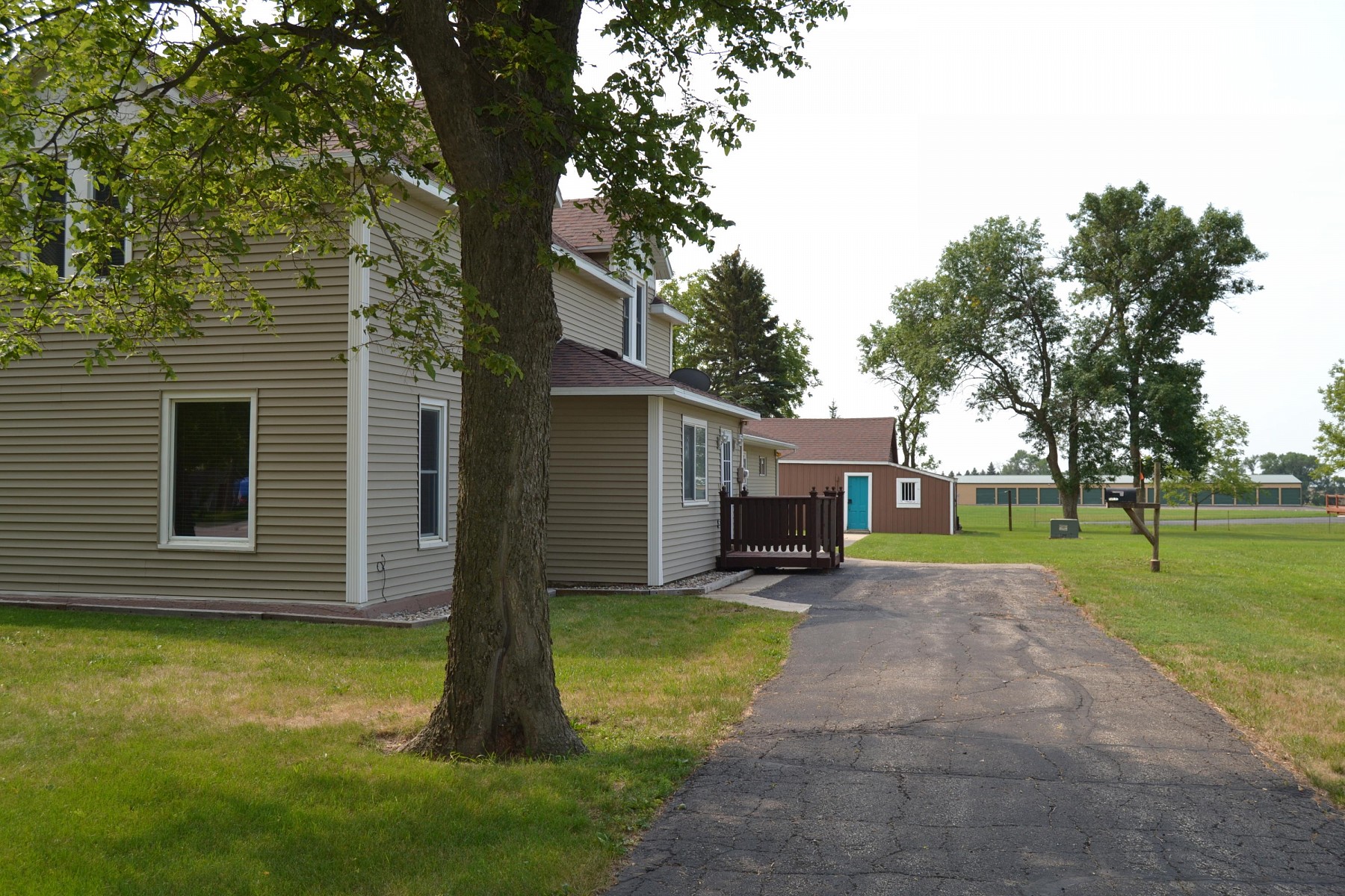 301 Hooker Avenue, White, SD 57276