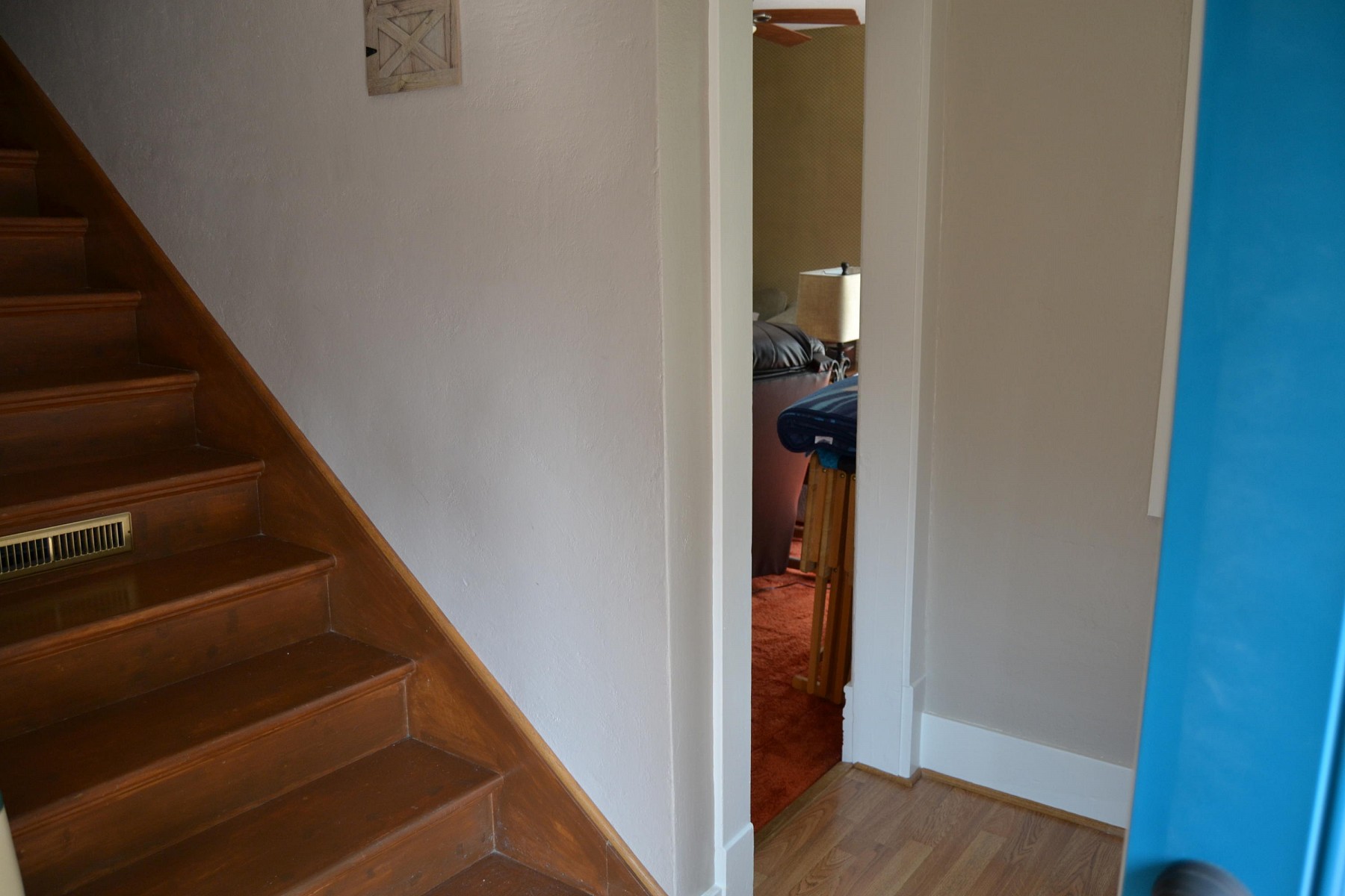 301 Hooker Avenue, White, SD 57276