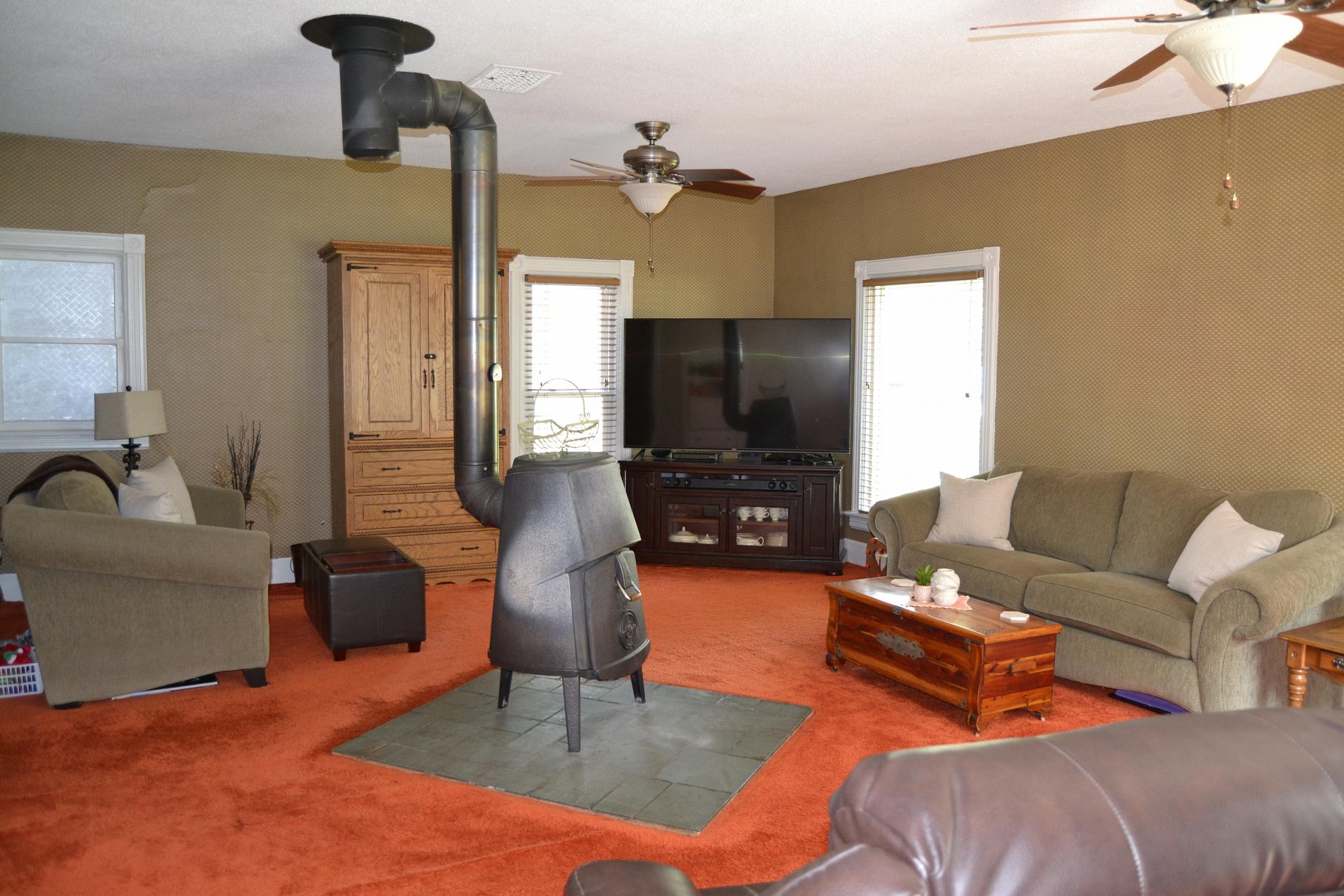 301 Hooker Avenue, White, SD 57276