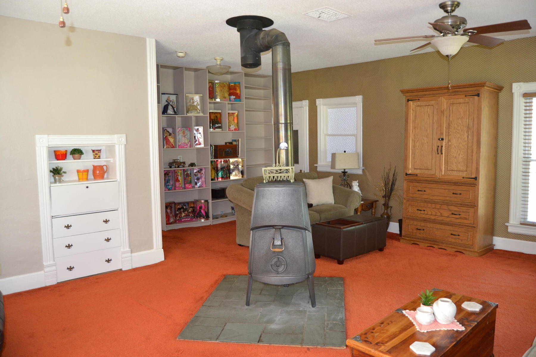 301 Hooker Avenue, White, SD 57276