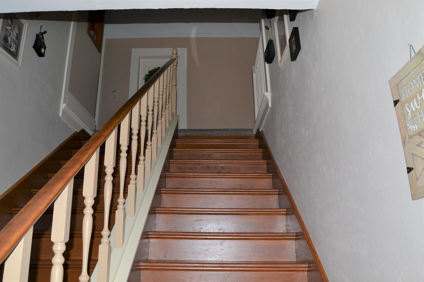 301 Hooker Avenue, White, SD 57276