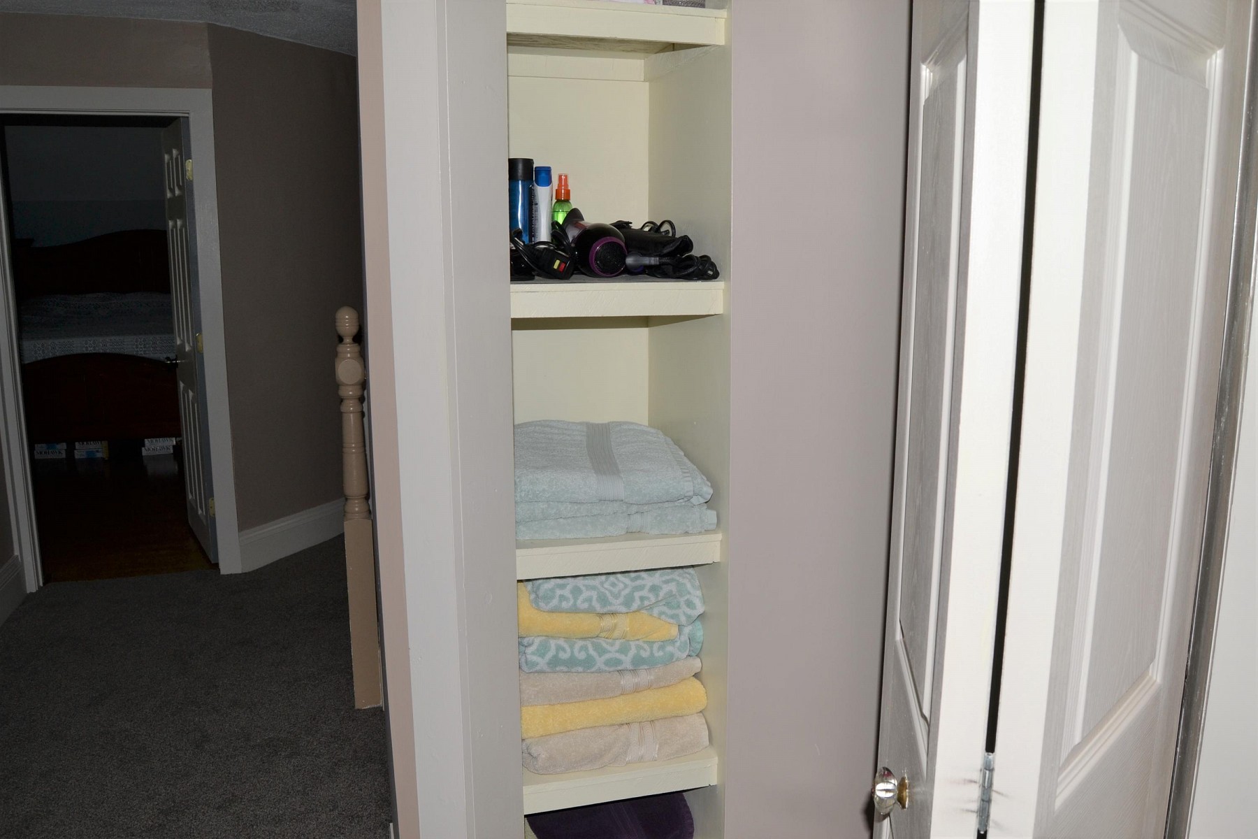 301 Hooker Avenue, White, SD 57276