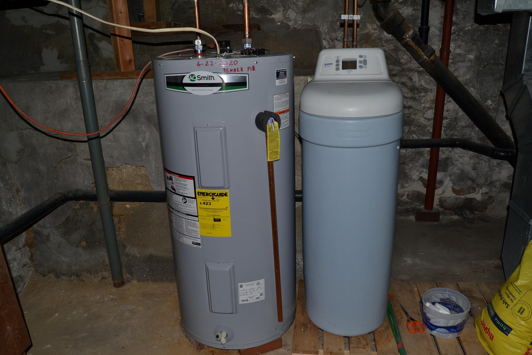 301 Hooker Avenue, White, SD 57276